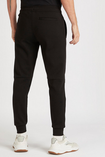 Sustainable Solid Joggers with Drawstring Closure