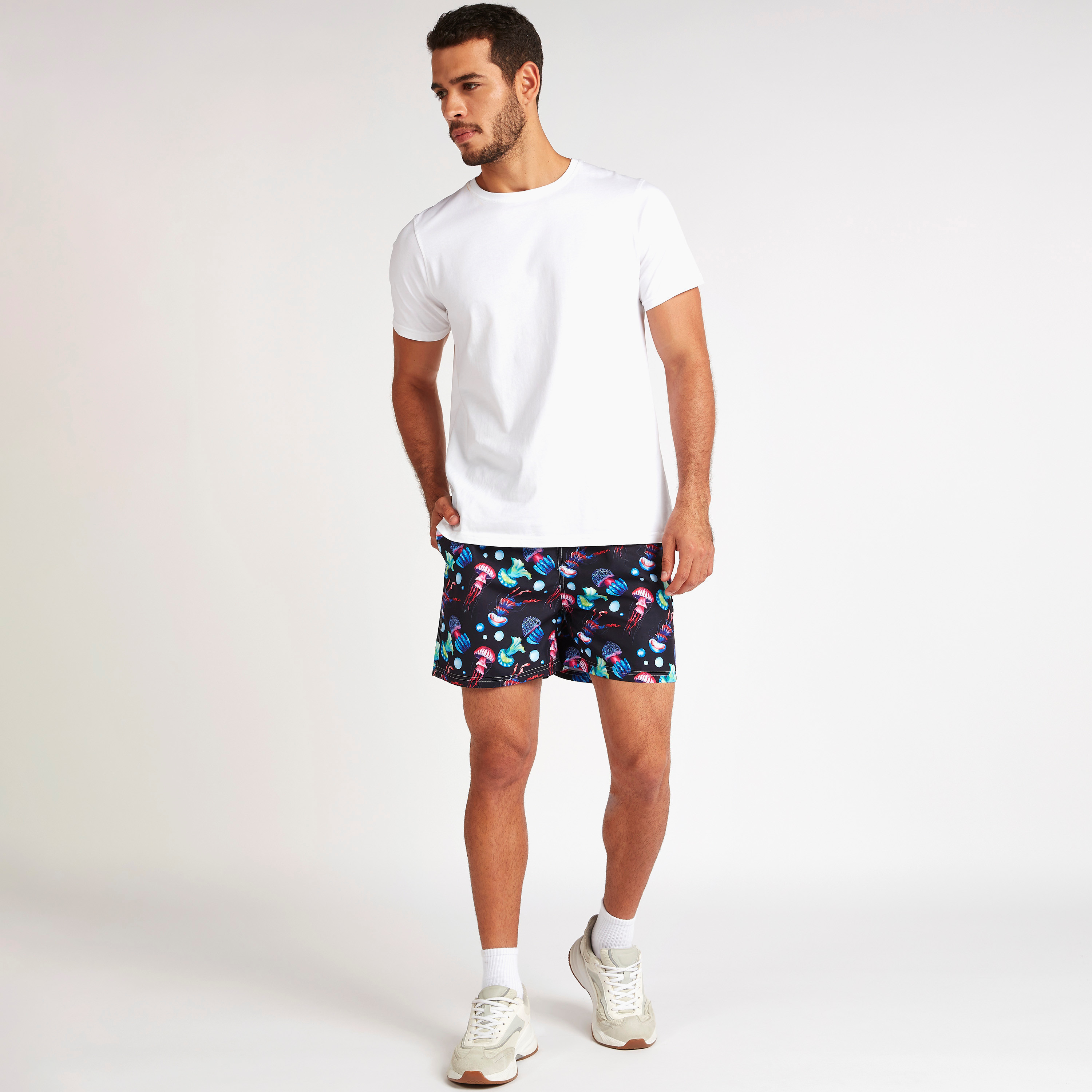 شورت برباط خصر وجيوب وطبعات جيلي فيش-men-clothing-bottoms-shorts-image-3