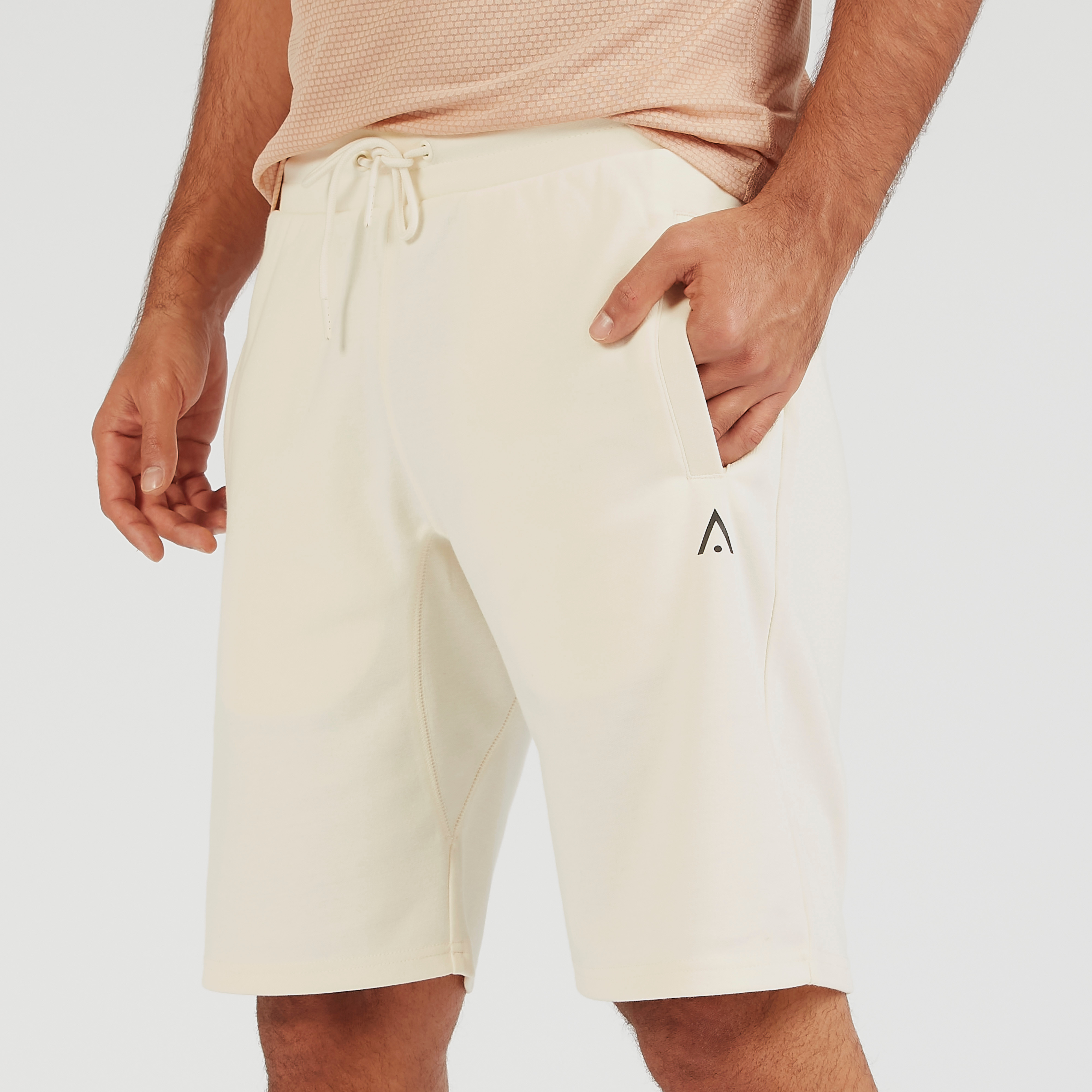 شورت سادة برباط إغلاق وجيوب-sports-men-clothing-bottoms-image-3