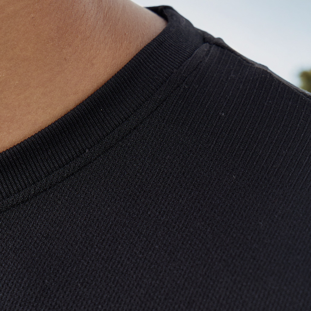 Printed Seamless T-shirt-men-clothing-sportswearandactivewear-tshirtsandpolos-image-5