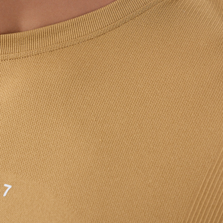 Printed Seamless T-shirt-men-clothing-sportswearandactivewear-tshirtsandpolos-image-5