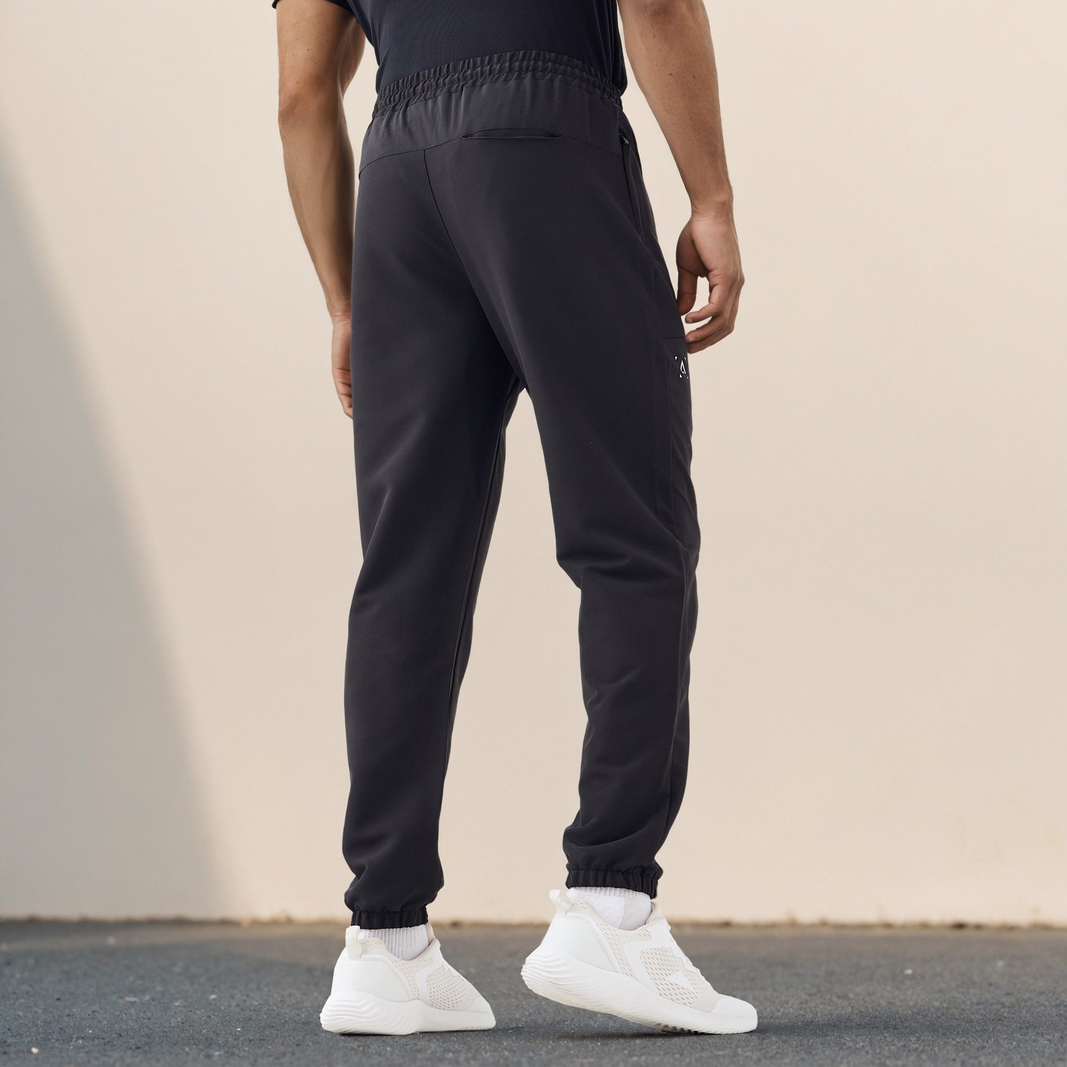 Joggers with Drawstring Closure and Pockets-men-clothing-sportswearandactivewear-tracksuits-image-3
