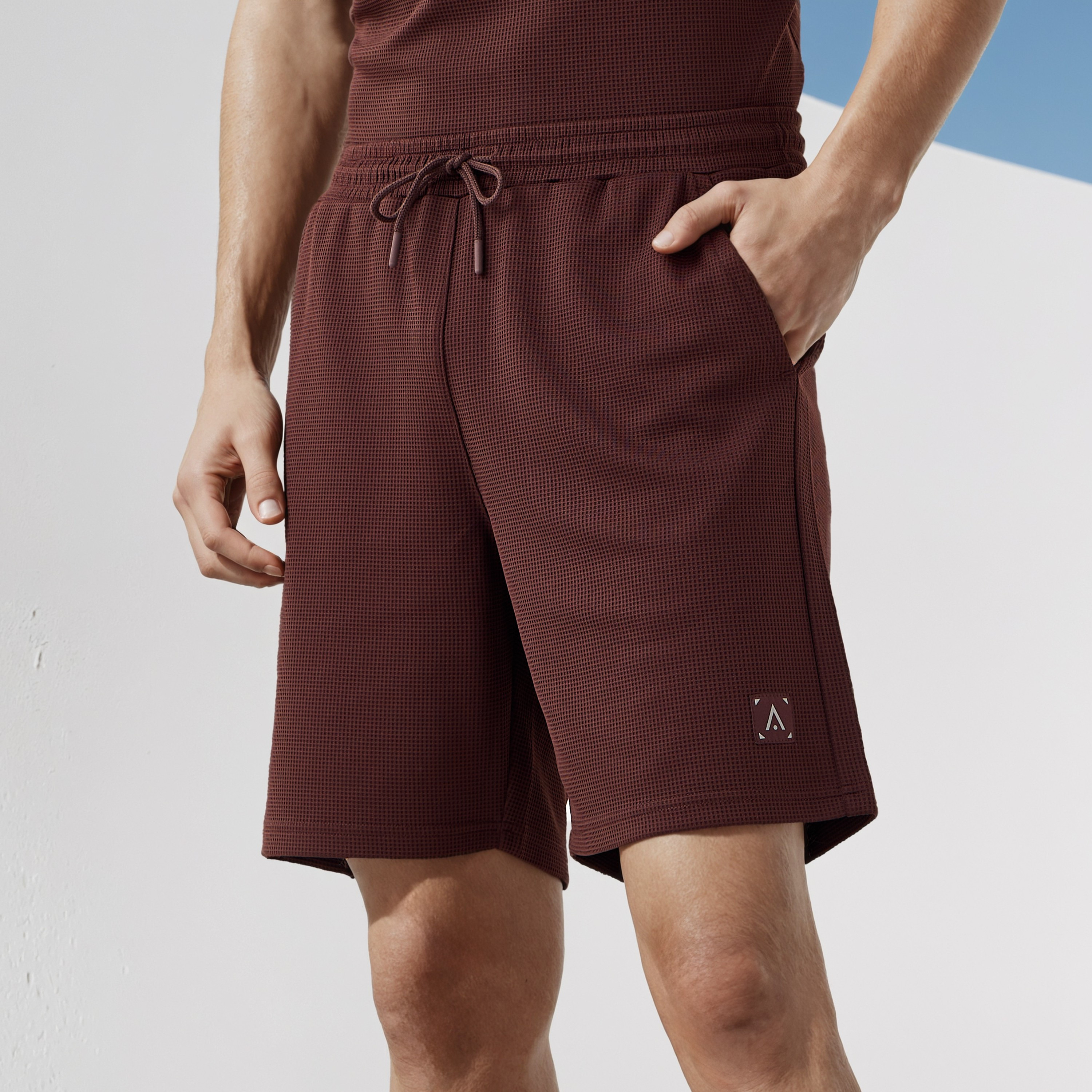 شورت بملمس وافل بارز مع جيوب-men-clothing-bottoms-shorts-image-1
