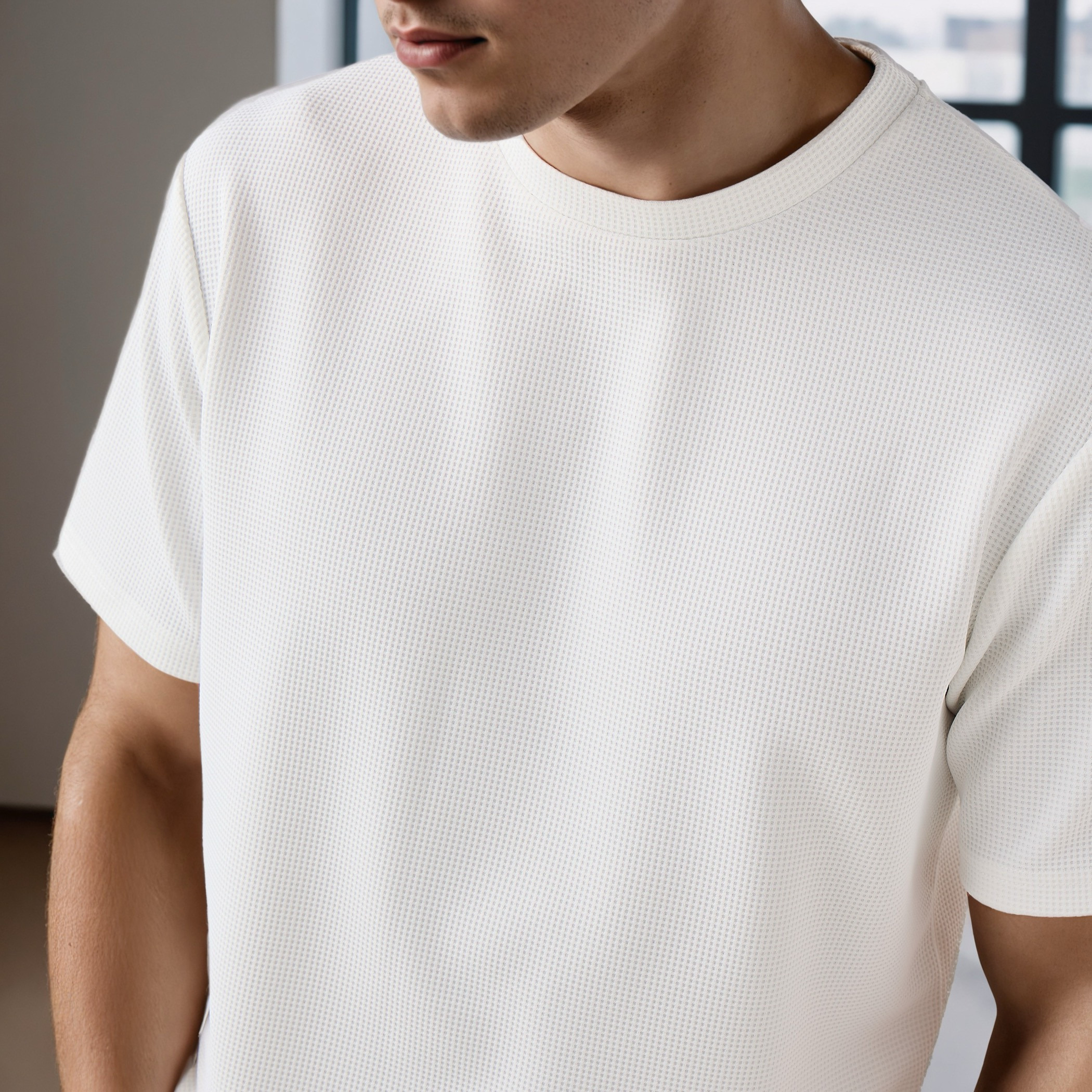 تيشيرت بنمط وافل بارز الملمس-men-clothing-sportswearandactivewear-tshirtsandpolos-image-4