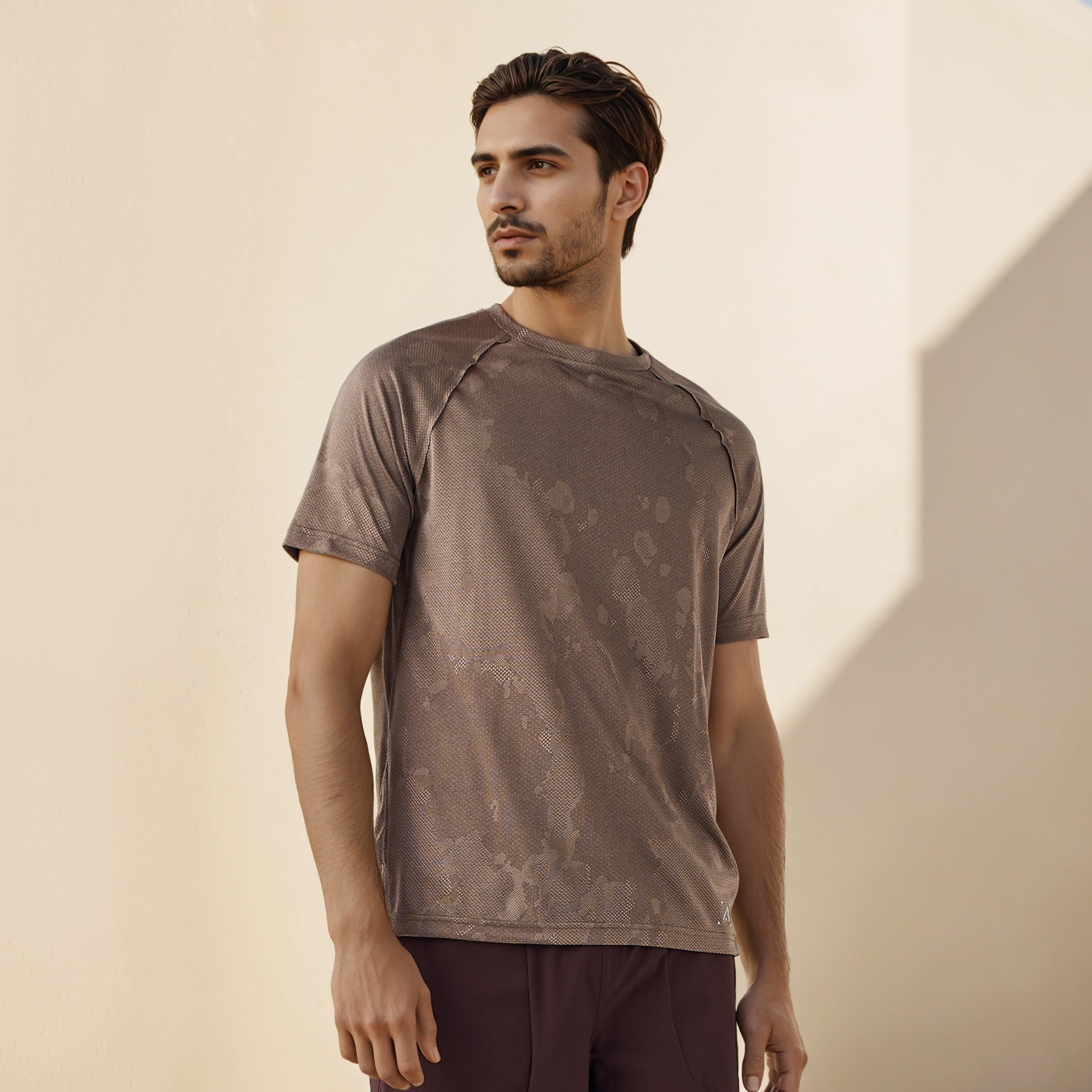 Regular Fit Raglan Sleeves Seamless T-shirt-men-clothing-tshirtsandpolos-tshirts-image-1