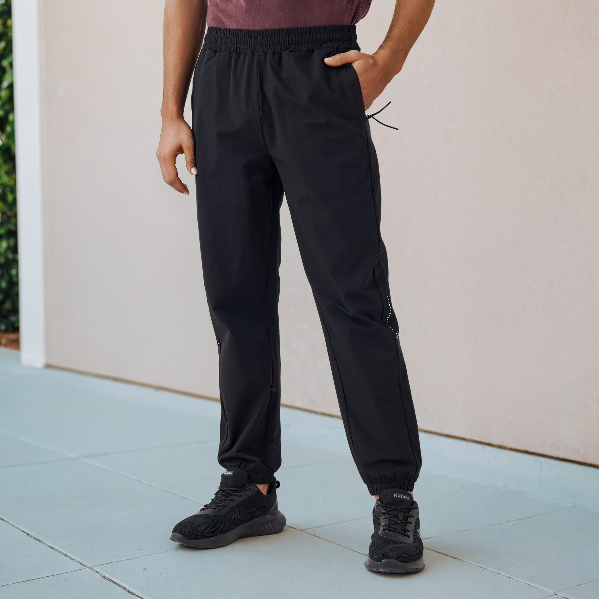 Regular Fit Joggers with Pockets-men-clothing-sportswearandactivewear-bottoms-joggers-image-1