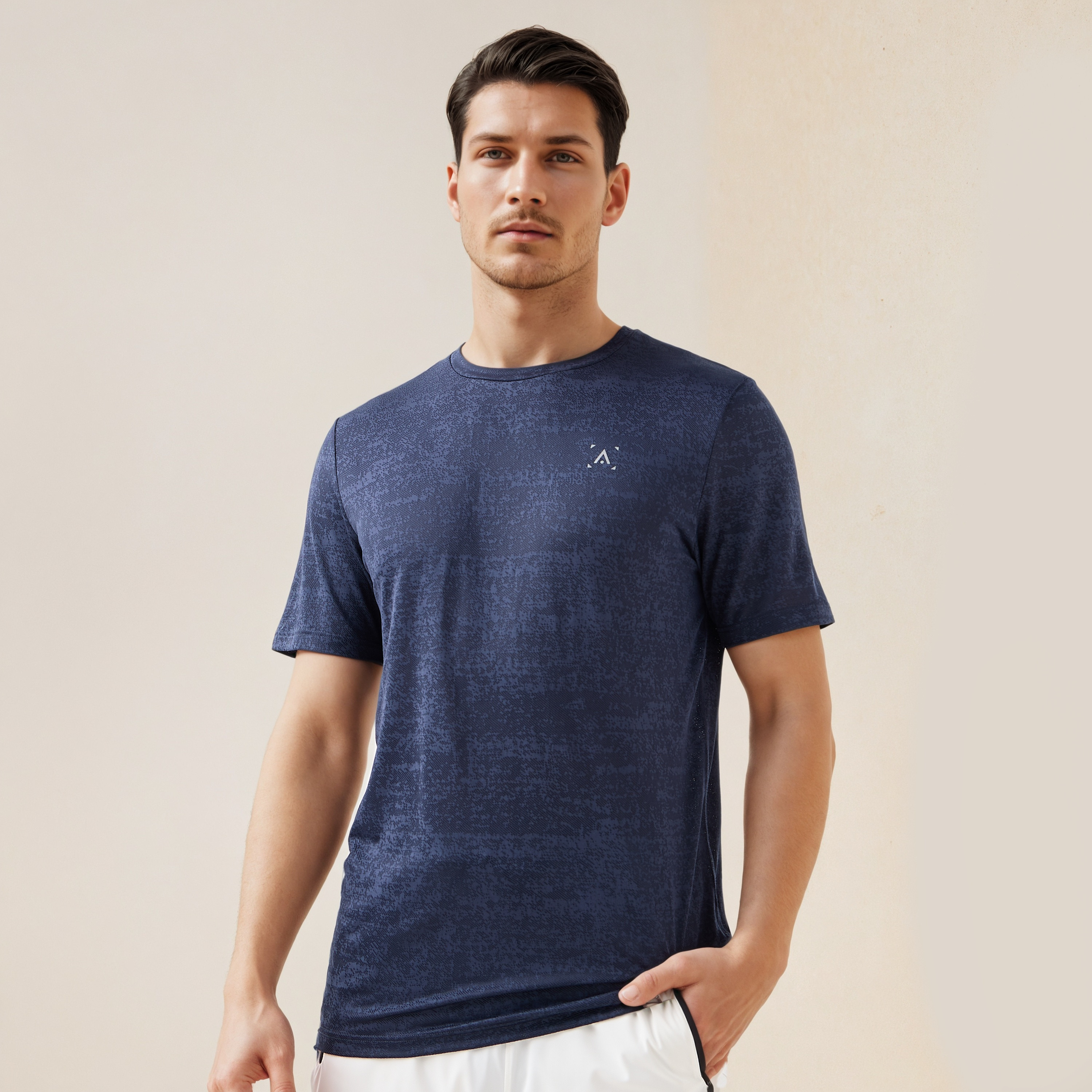 Performance Active T-shirt with Crew Neck-men-clothing-sportswearandactivewear-tshirtsandpolos-image-1