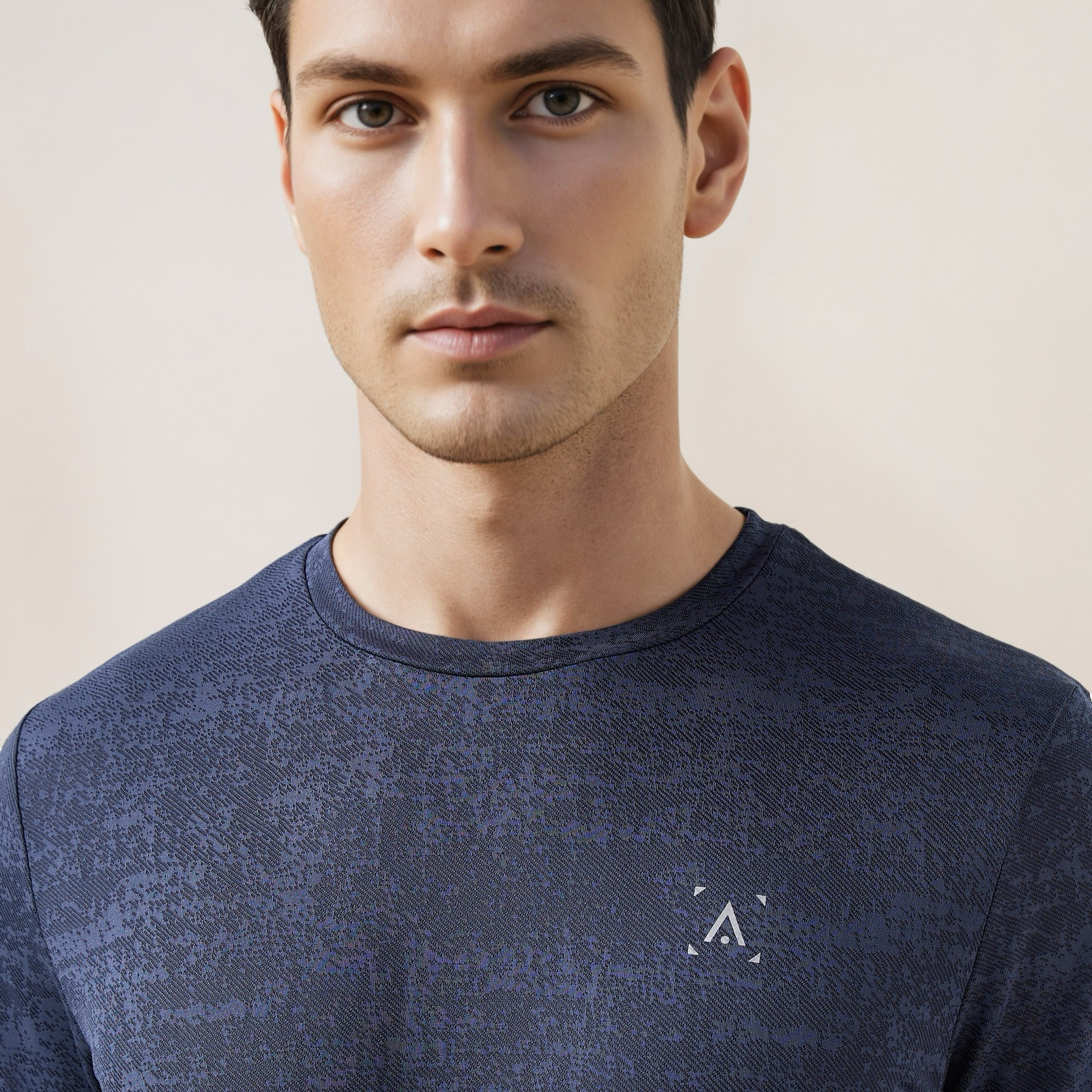 Performance Active T-shirt with Crew Neck-men-clothing-sportswearandactivewear-tshirtsandpolos-image-4