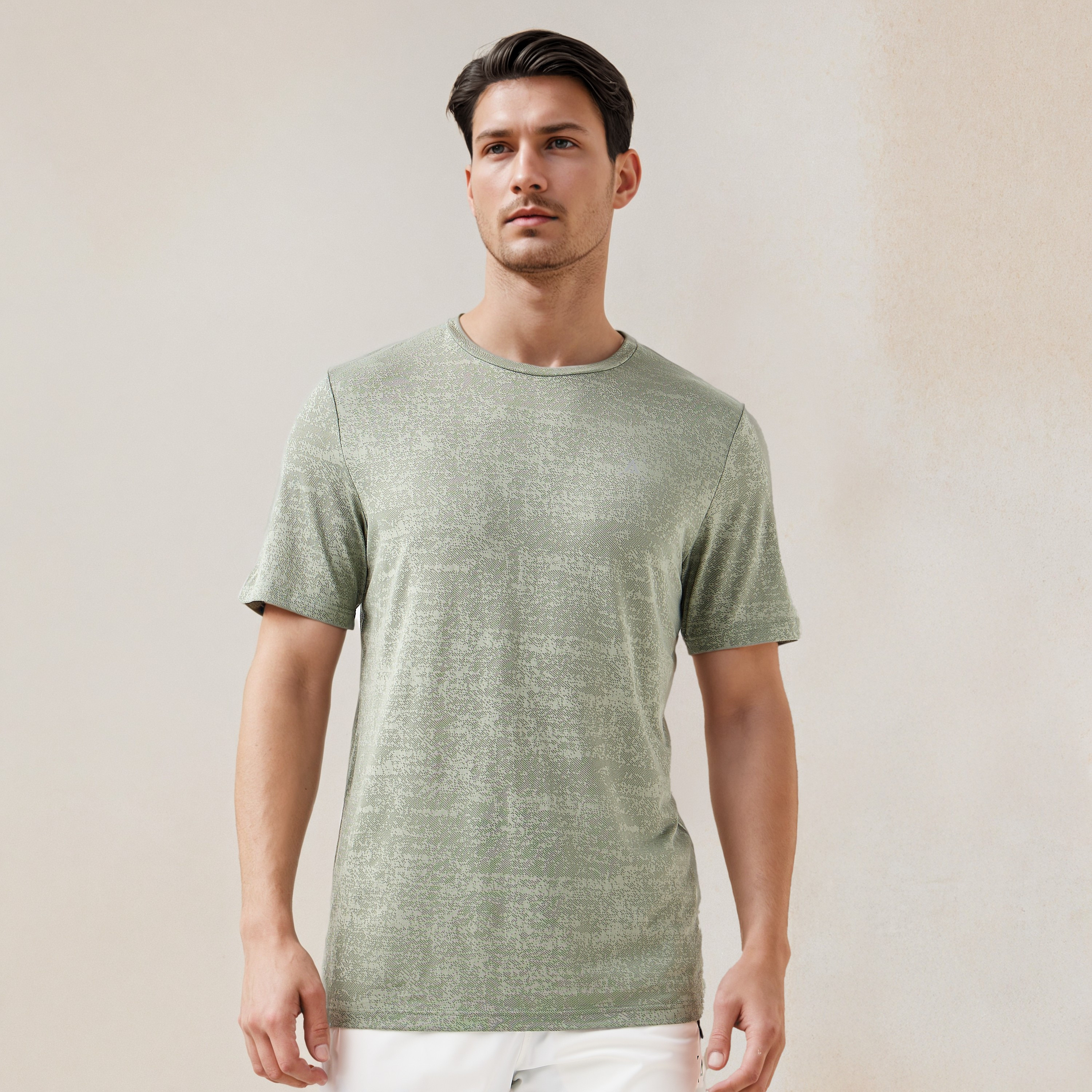 Performance Active T-shirt with Crew Neck-men-clothing-sportswearandactivewear-tshirtsandpolos-image-1