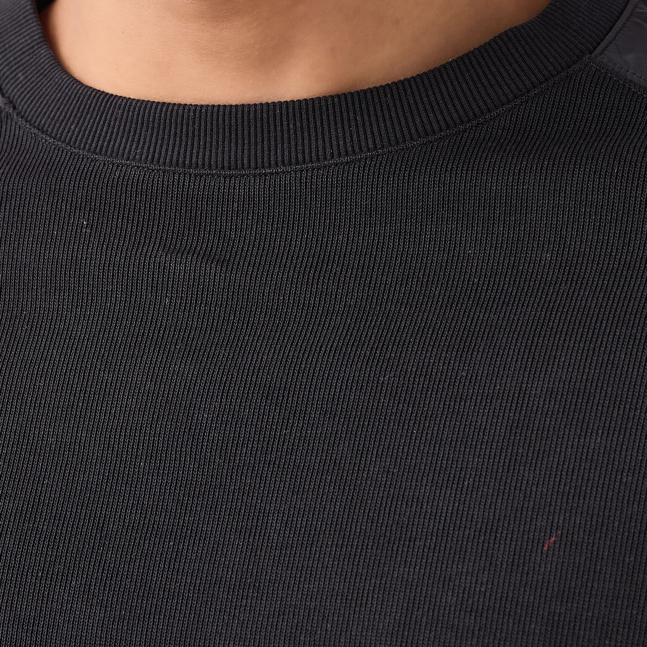 سويت شيرت رجالي بأكمام مغايرة-men-winterwear-hoodiesandsweatshirts-image-5