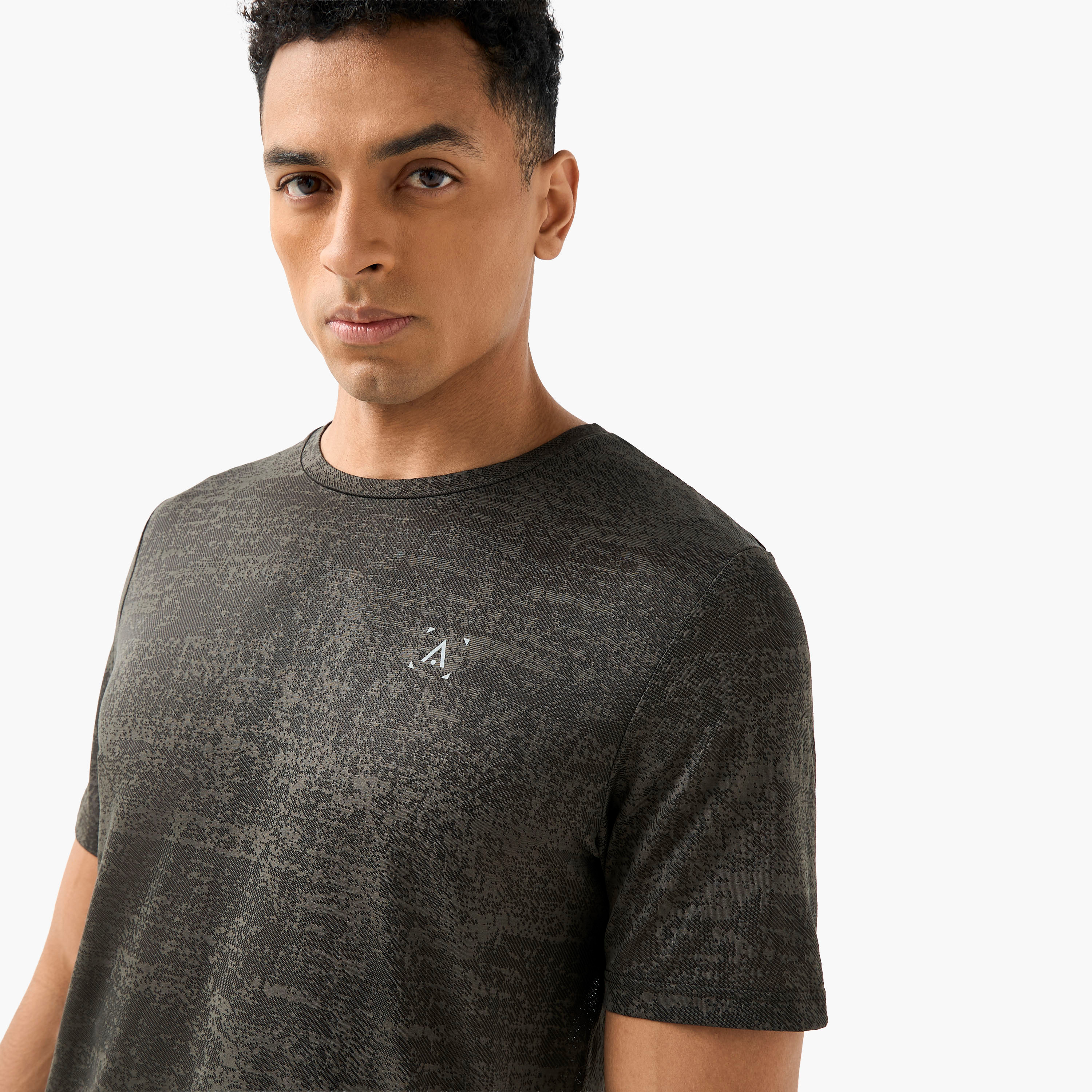 تيشيرت بيرفورمانس بارز الملمس للرجال-men-clothing-sportswearandactivewear-tshirtsandpolos-image-5