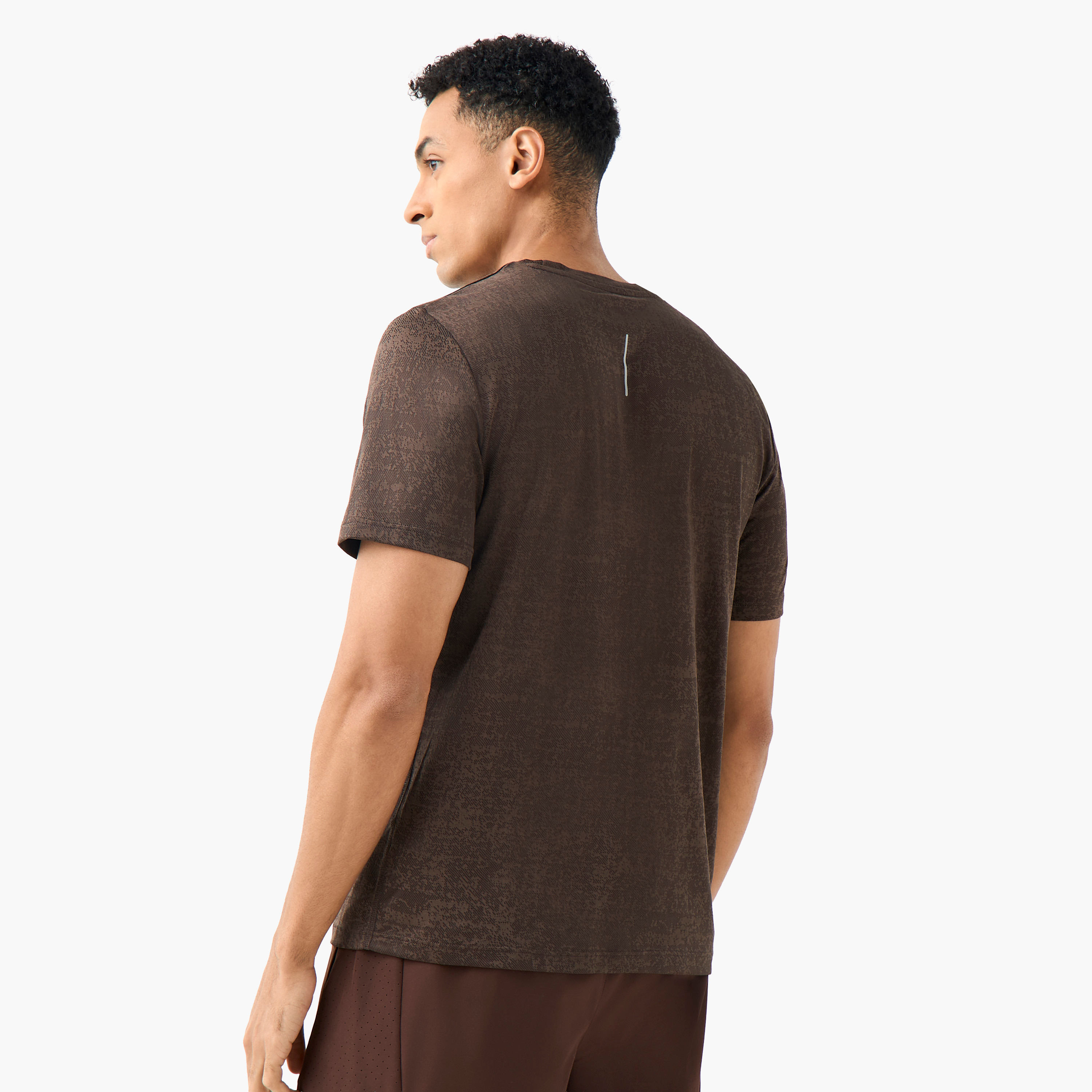 Men Textured Performance T-shirt-men-clothing-sportswearandactivewear-tshirtsandpolos-image-4