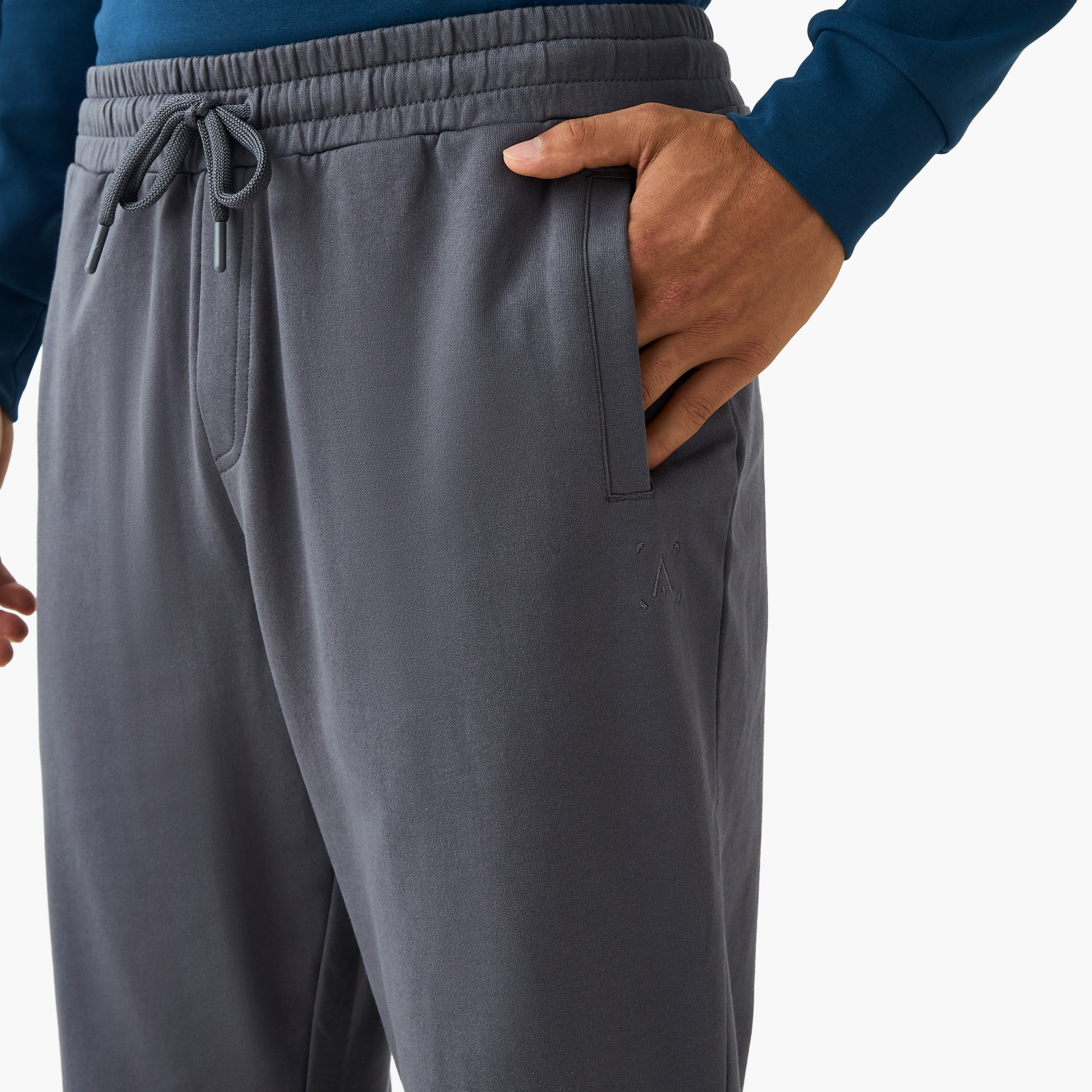 Men Regular Fit Joggers with Drawstring Waist-men-clothing-sportswearandactivewear-bottoms-joggers-image-4