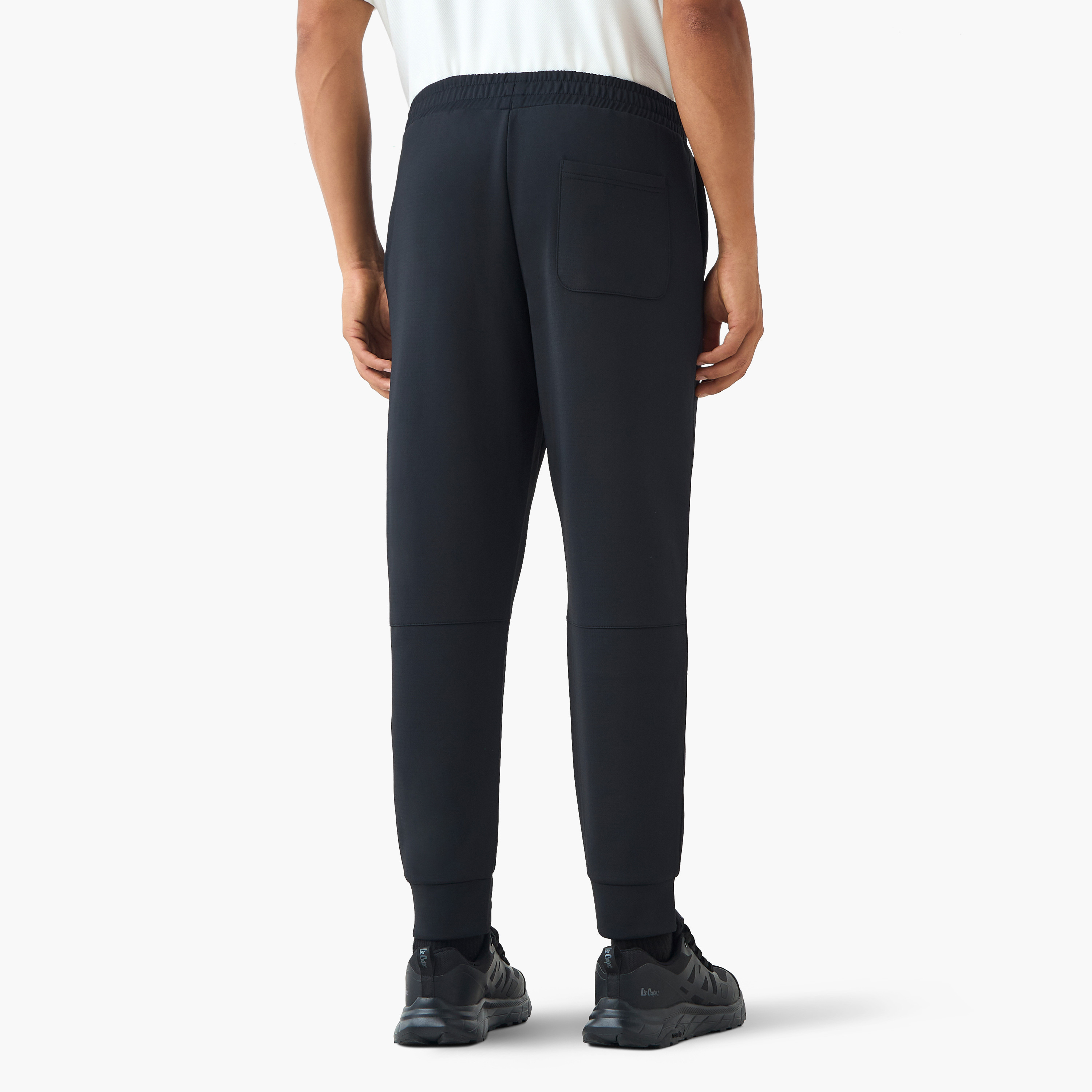 بنطلون رياضي بخصر مطاطي للرجال من كابا-men-clothing-sportswearandactivewear-bottoms-joggers-image-4