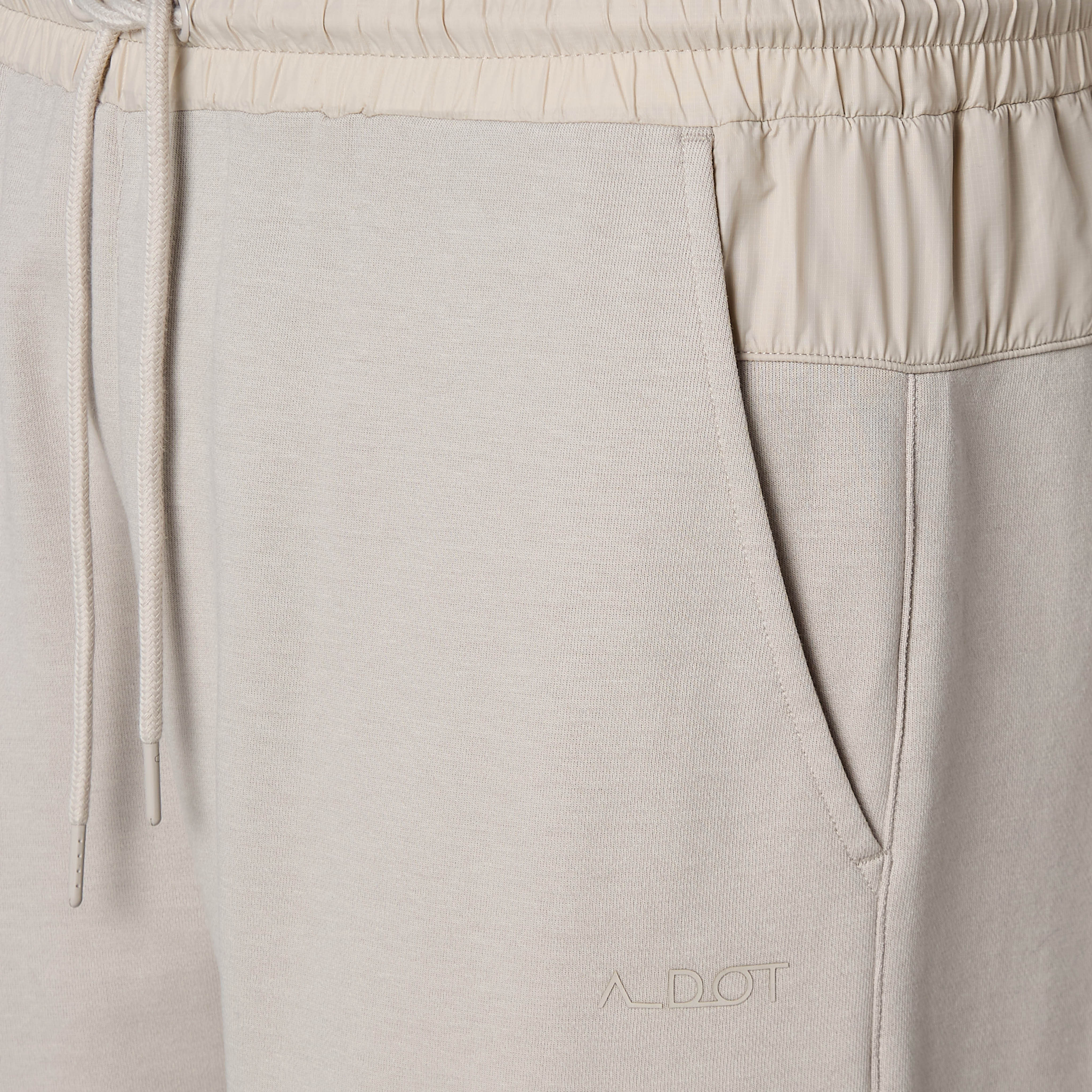 Men Regular Fit Joggers with Pockets-men-clothing-sportswearandactivewear-tracksuits-image-4