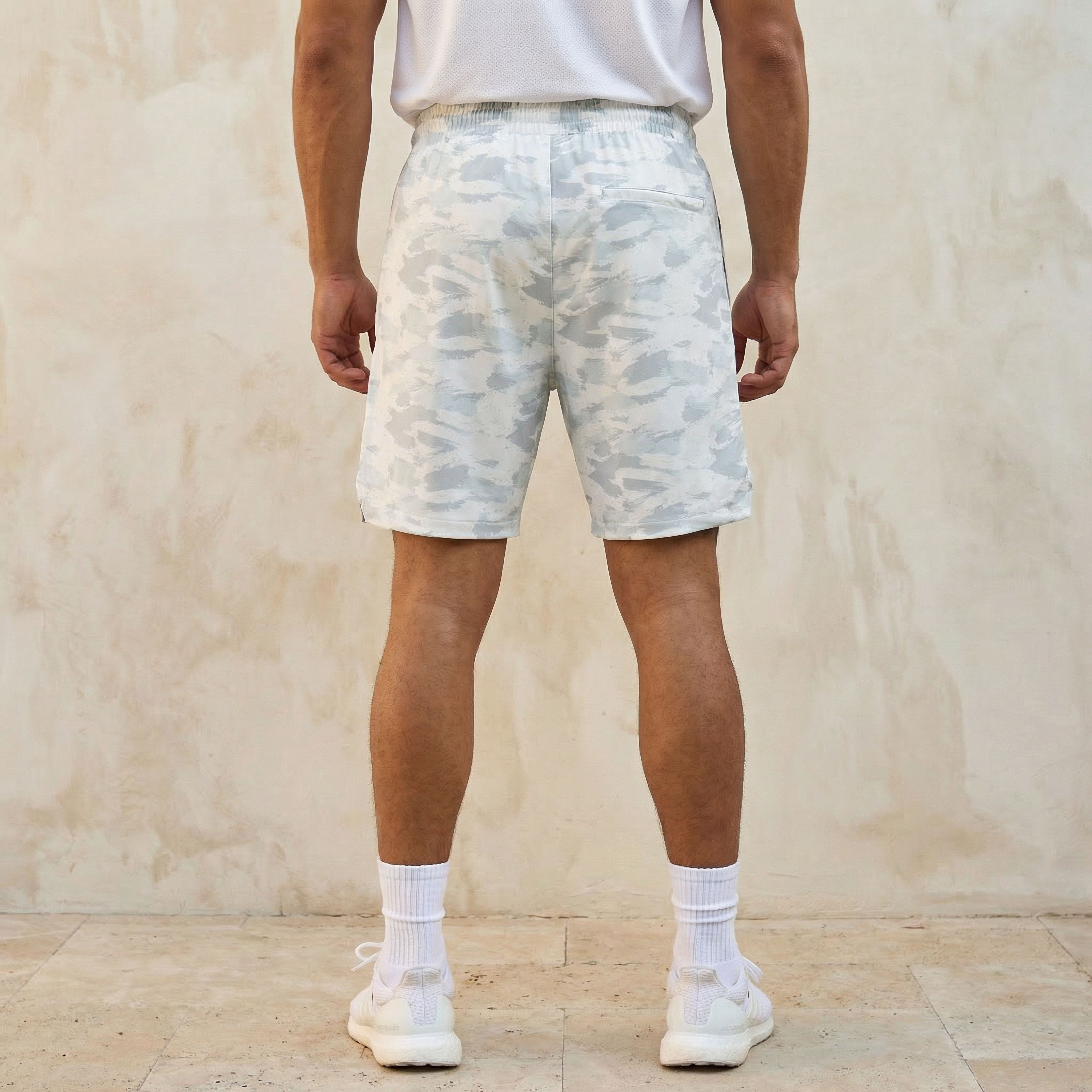 شورت رياضي مطاطي للرجال-men-clothing-bottoms-shorts-image-12