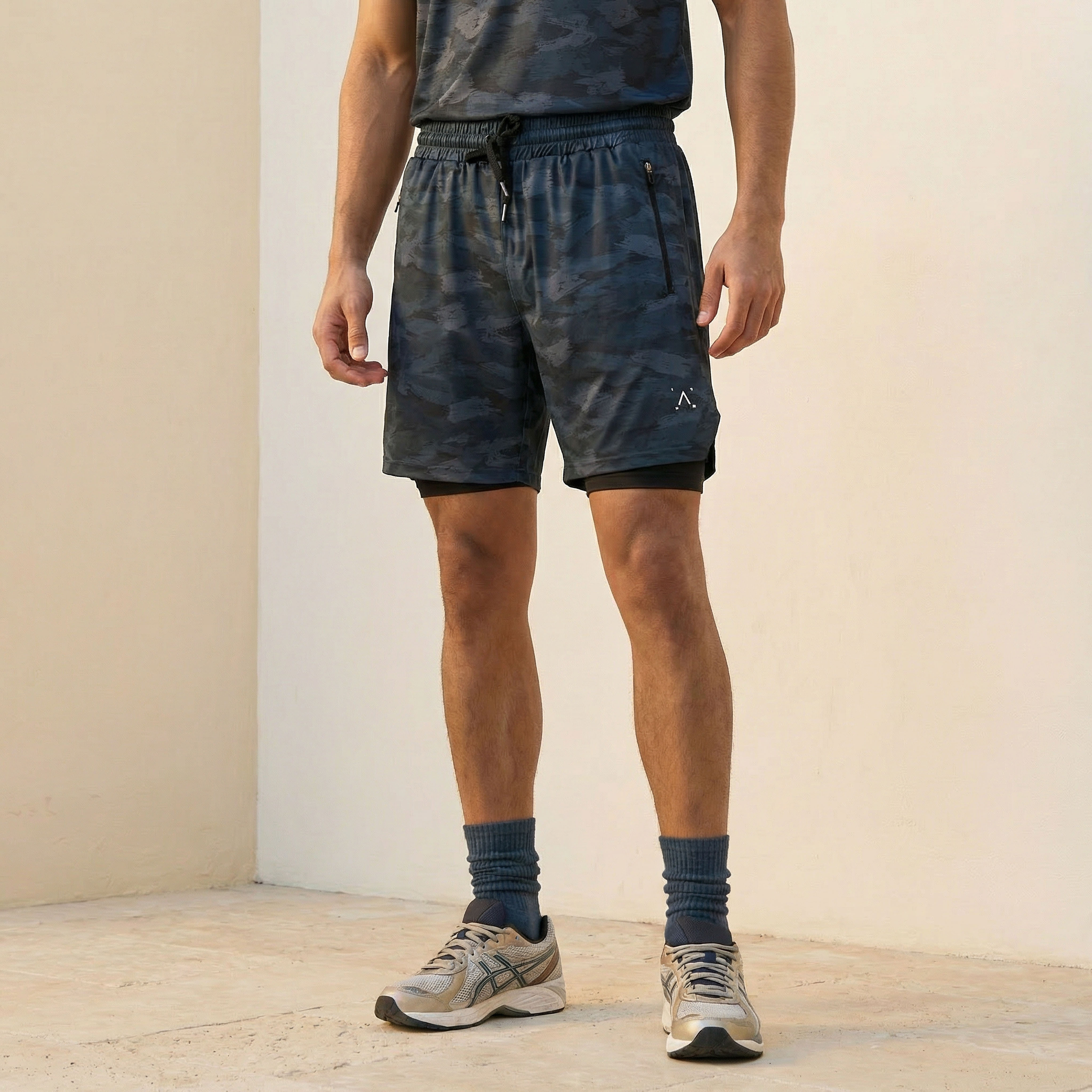 شورت رياضي مطاطي للرجال-men-clothing-bottoms-shorts-image-5