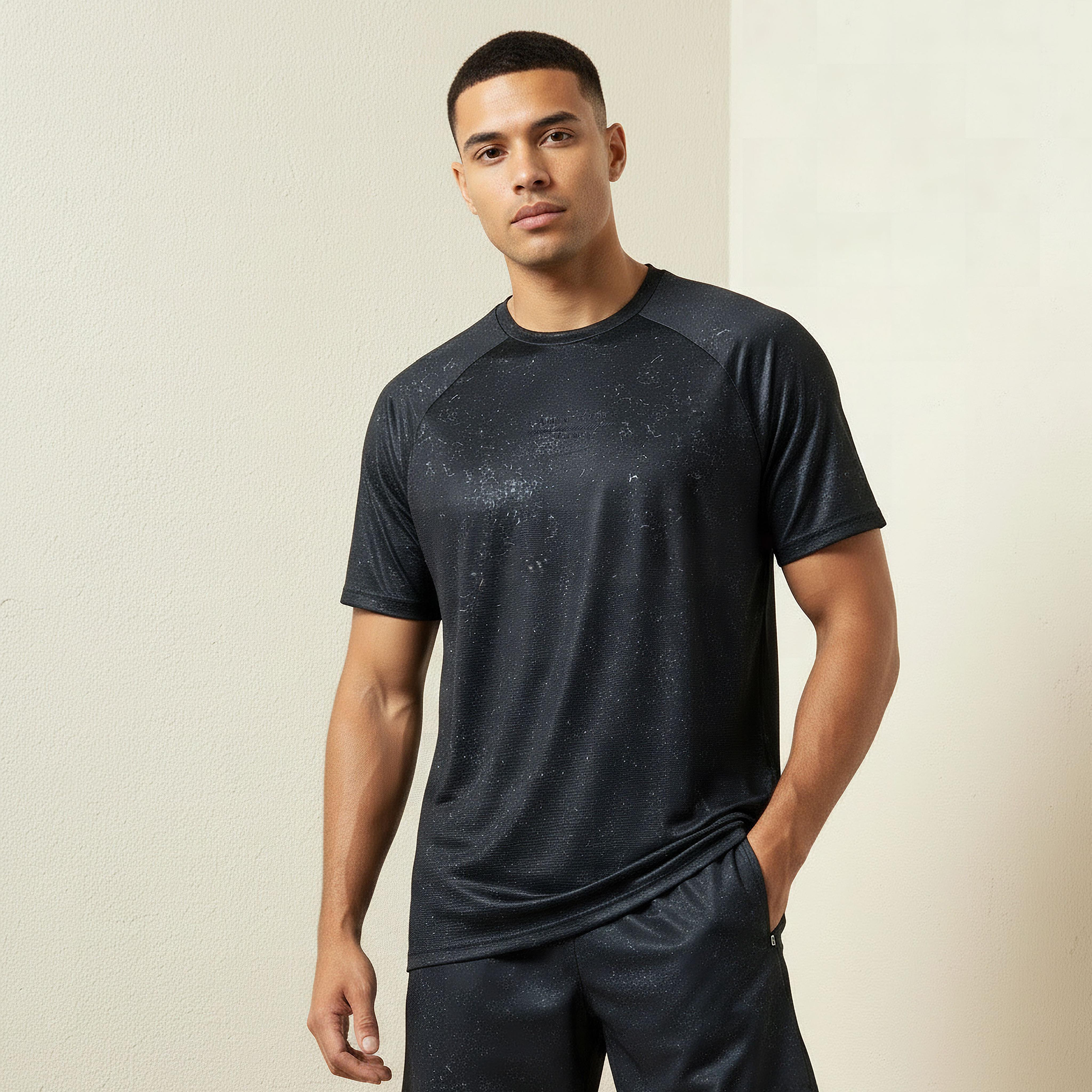 Men Raglan Sleeve T-shirt-men-clothing-sportswearandactivewear-tshirtsandpolos-image-1