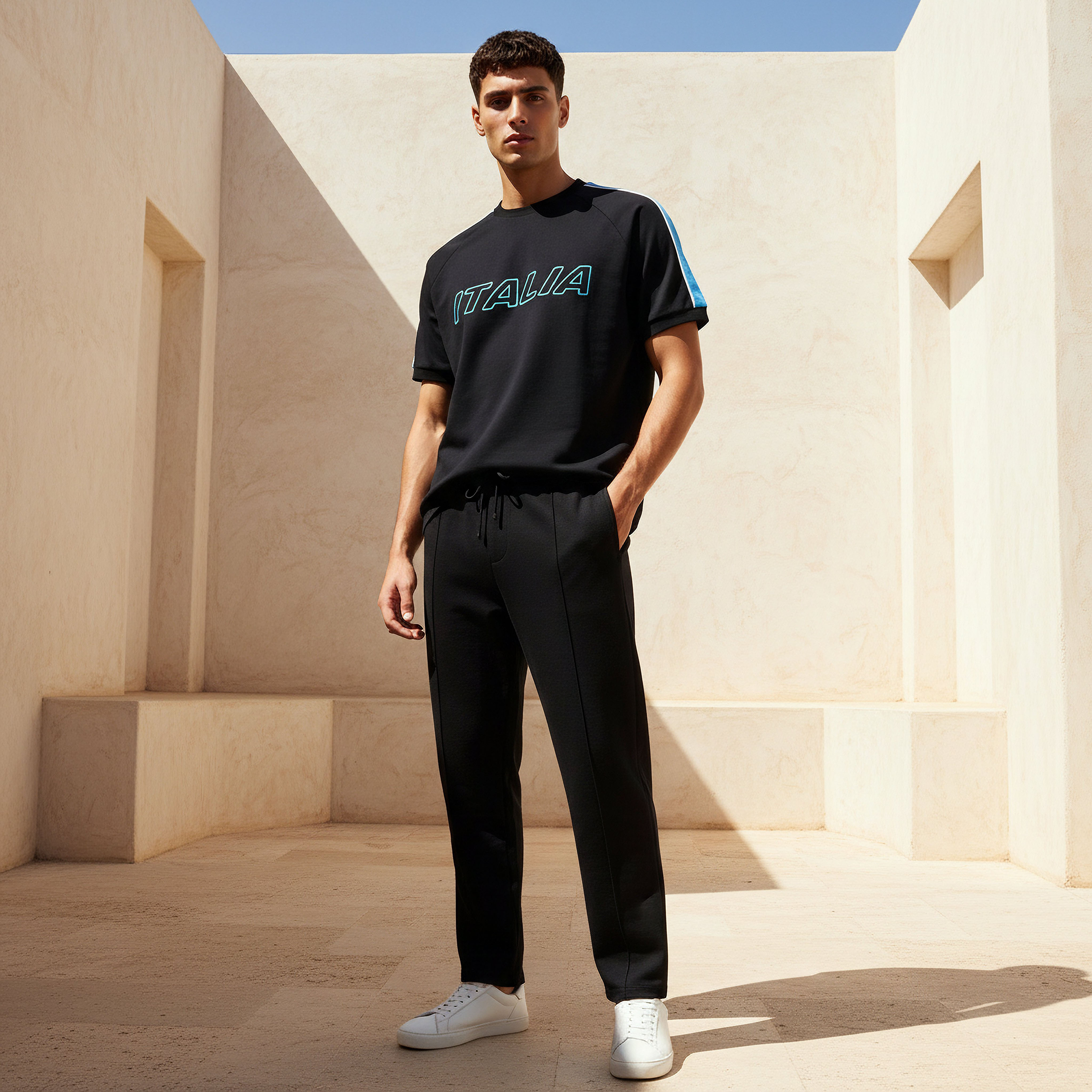 طقم ملابس منتخب إيطاليا لكرة القدم بتصميم مغاير للرجال-men-clothing-sportswearandactivewear-tshirtsandpolos-image-3
