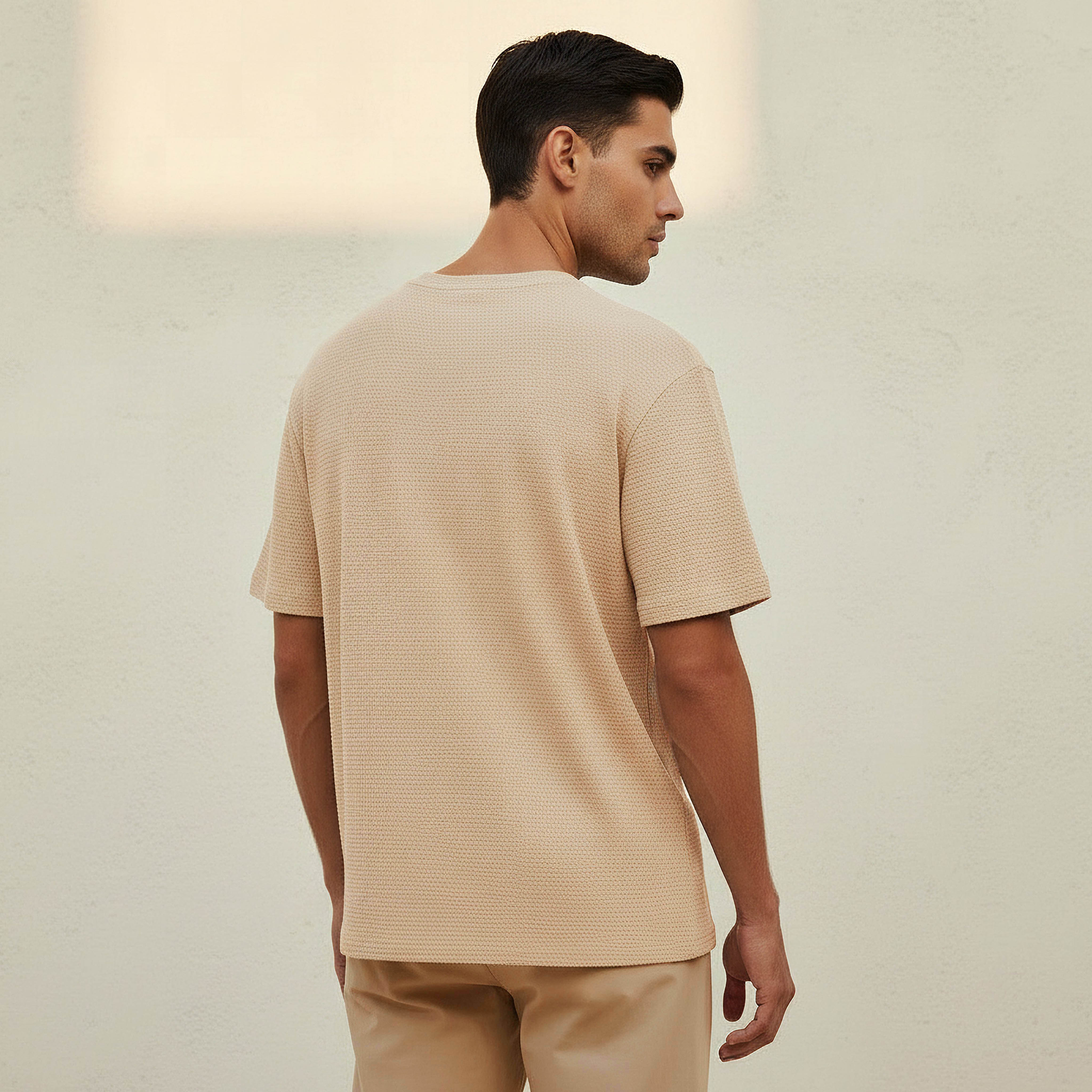 تيشيرت بنمط وافل بارز الملمس للرجال من لاف بانجولين-men-clothing-sportswearandactivewear-tshirtsandpolos-image-4