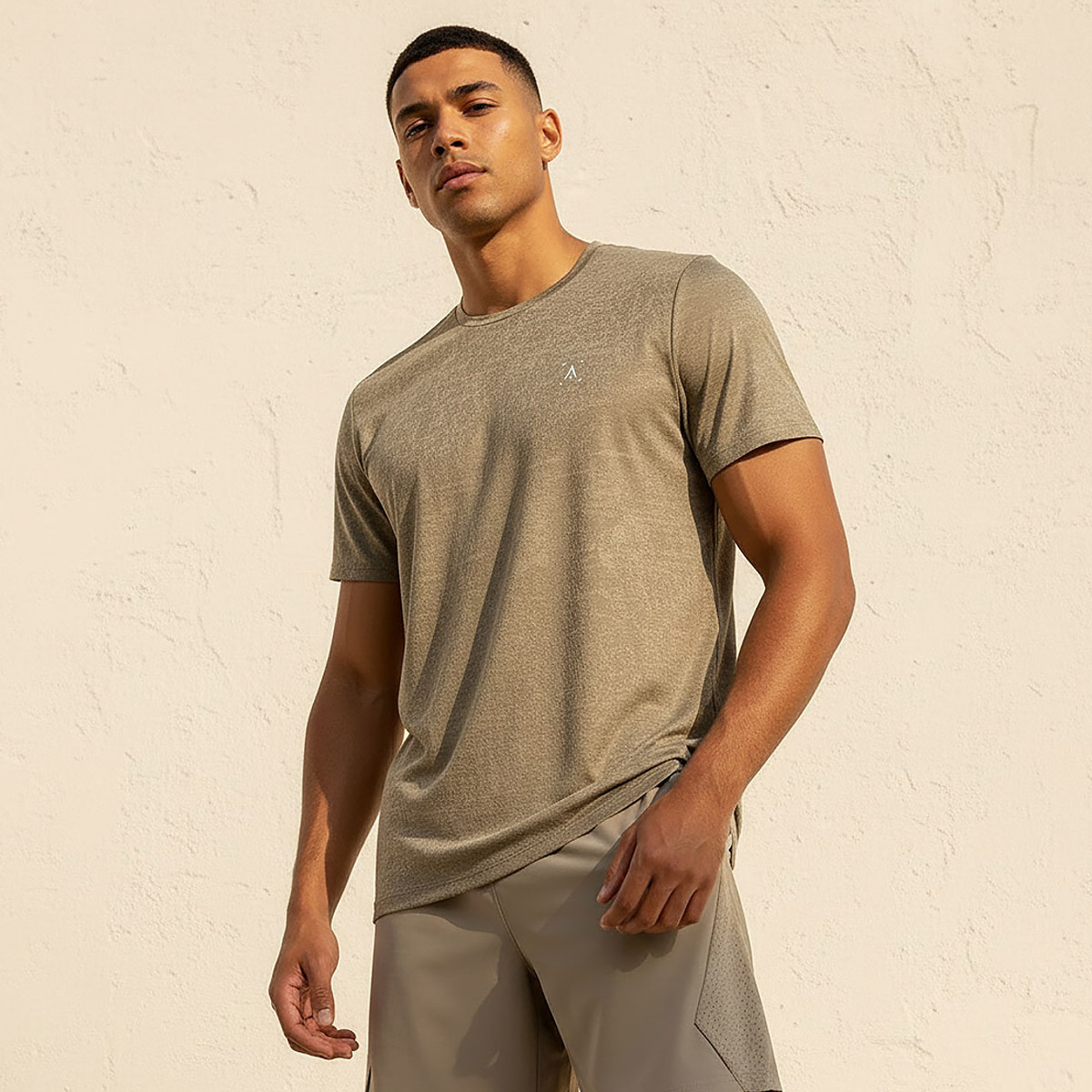 تيشيرت رياضي ناعم للرجال-men-clothing-sportswearandactivewear-tshirtsandpolos-image-1