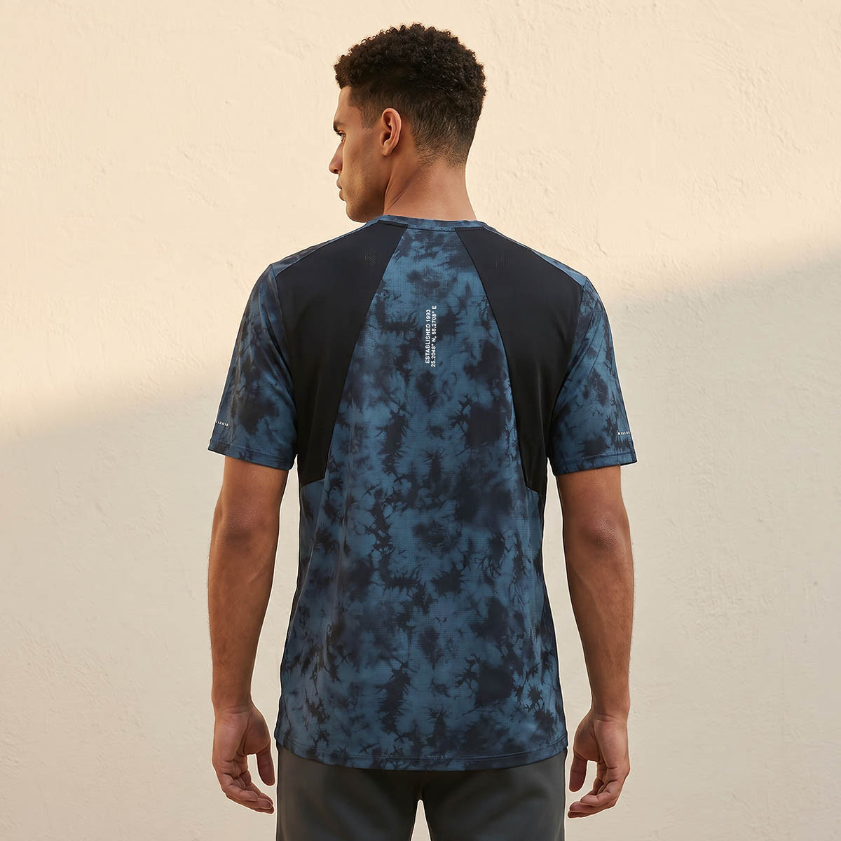 Men Abstract Print 2 Way Stretch T-shirt-men-clothing-sportswearandactivewear-tshirtsandpolos-image-4