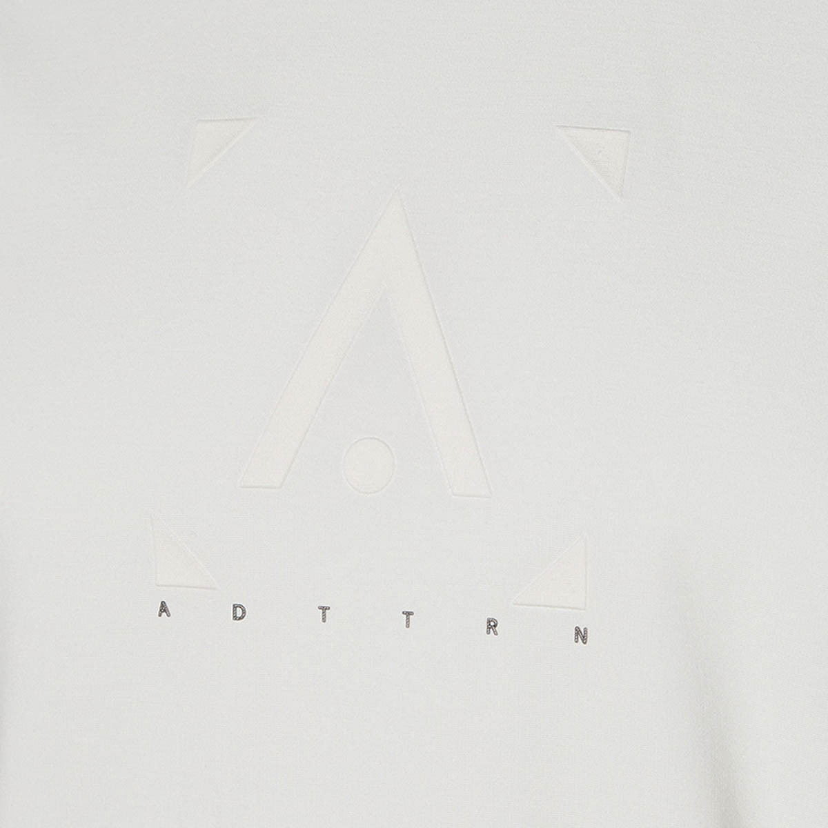 Men Embossed Detail 2 Way Stretch T-shirt-men-clothing-sportswearandactivewear-tshirtsandpolos-image-2