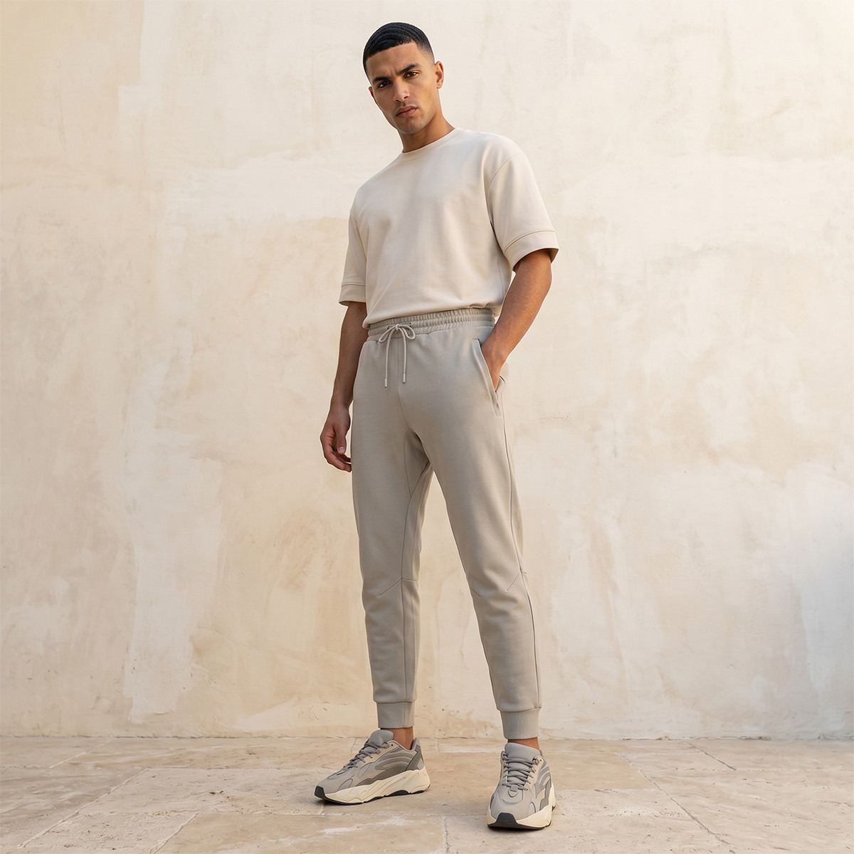Men Drawstring Waist Joggers-men-clothing-sportswearandactivewear-bottoms-joggers-image-3