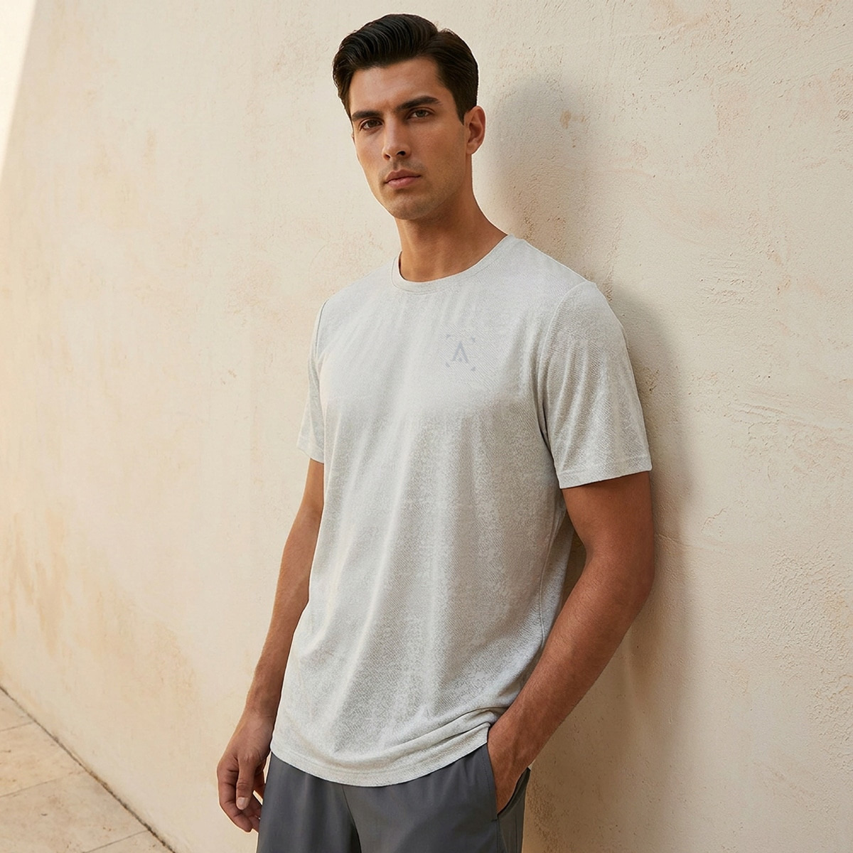 تيشيرت رياضي قابل للتمدد في اتجاهين-men-clothing-sportswearandactivewear-tshirtsandpolos-image-9