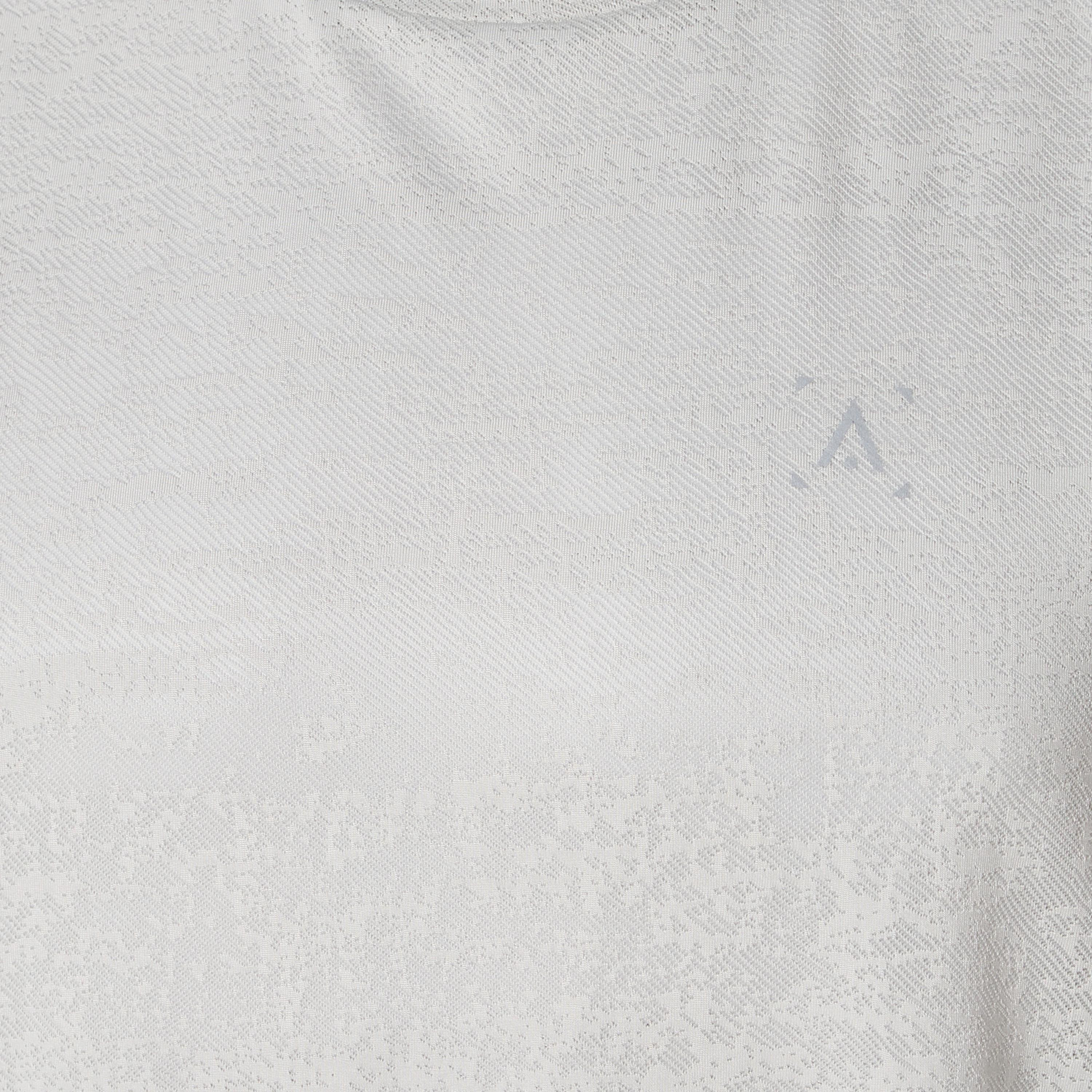 Performance 2 Way Stretch T-shirt-men-clothing-sportswearandactivewear-tshirtsandpolos-image-2
