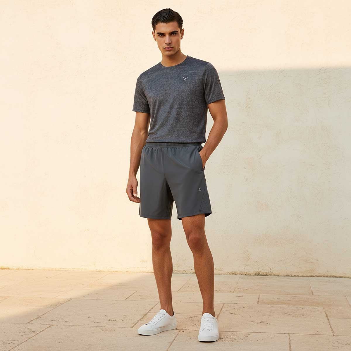 شورت رياضي بفتحات تهوية وأداء احترافي-men-clothing-bottoms-shorts-image-3