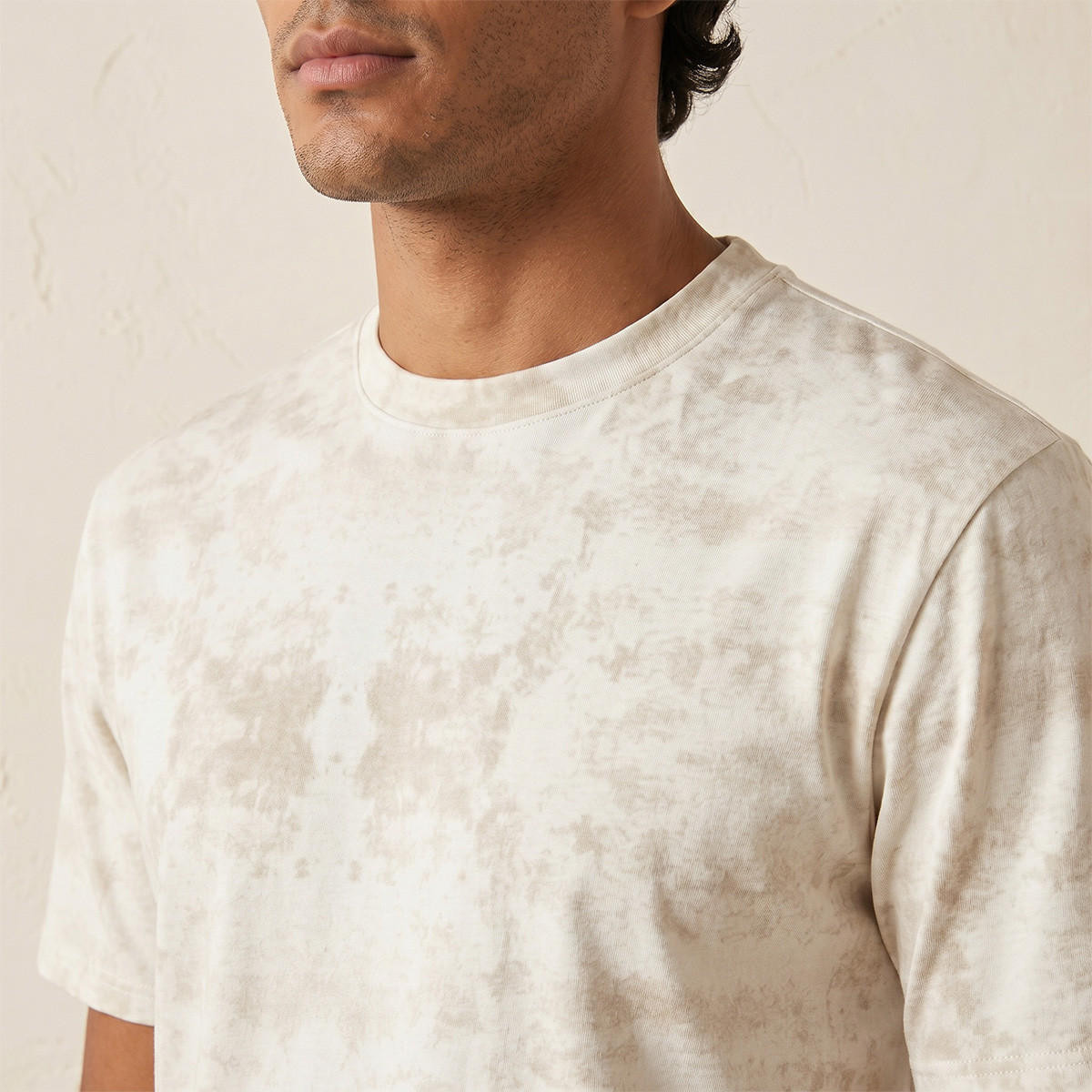 Printed Crew Neck T-shirt-men-clothing-sportswearandactivewear-tshirtsandpolos-image-5