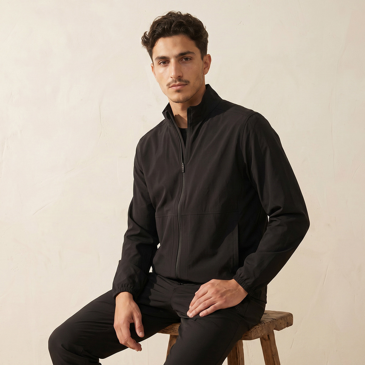 جاكيت بياقة عالية وسحاب-men-clothing-jacketsandblazers-jackets-image-1