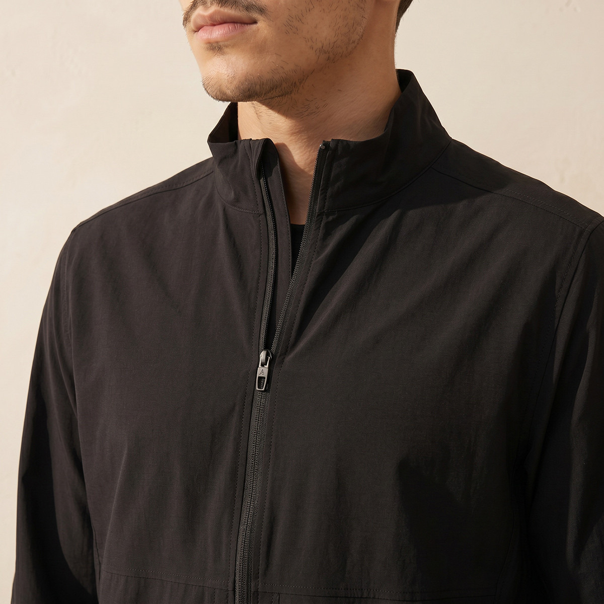 جاكيت بياقة عالية وسحاب-men-clothing-jacketsandblazers-jackets-image-5