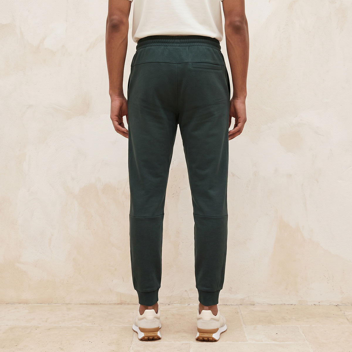 Non Stretchable Joggers-men-clothing-sportswearandactivewear-bottoms-joggers-image-4