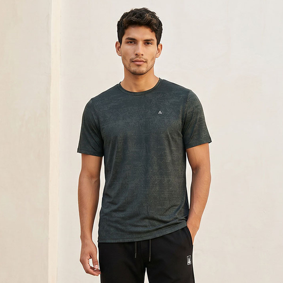 Core Performance 2-Way Stretch T-shirt-men-clothing-sportswearandactivewear-tshirtsandpolos-image-1