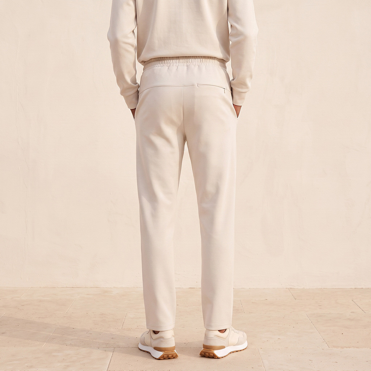 بنطلون رياضي مرن بقصة مريحة وعملية للرجال-men-clothing-sportswearandactivewear-bottoms-joggers-image-3
