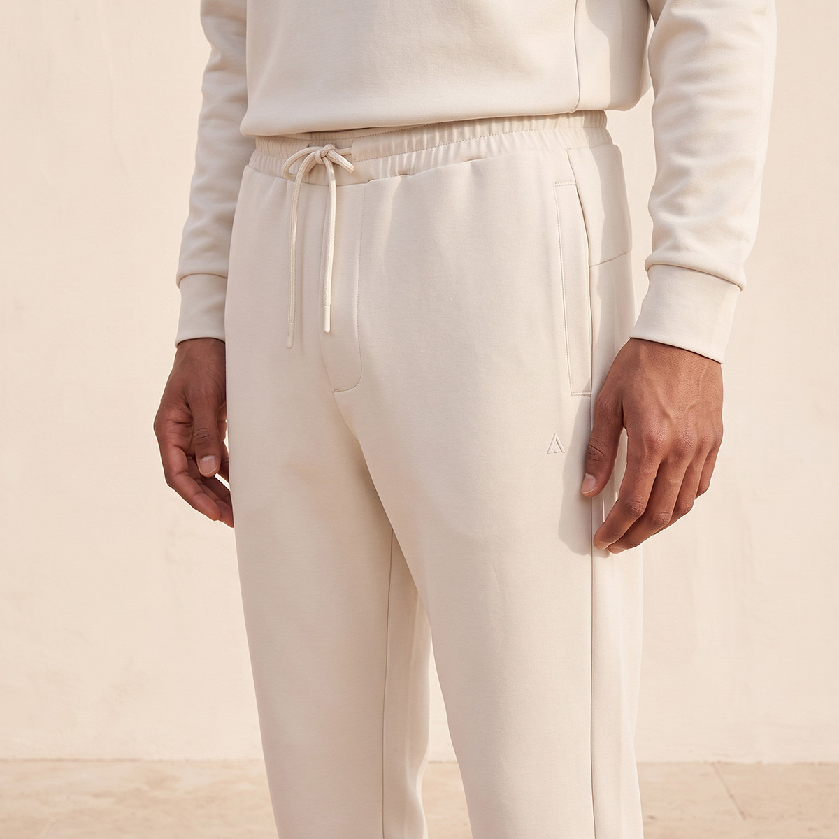 بنطلون رياضي مرن بقصة مريحة وعملية للرجال-men-clothing-sportswearandactivewear-bottoms-joggers-image-4