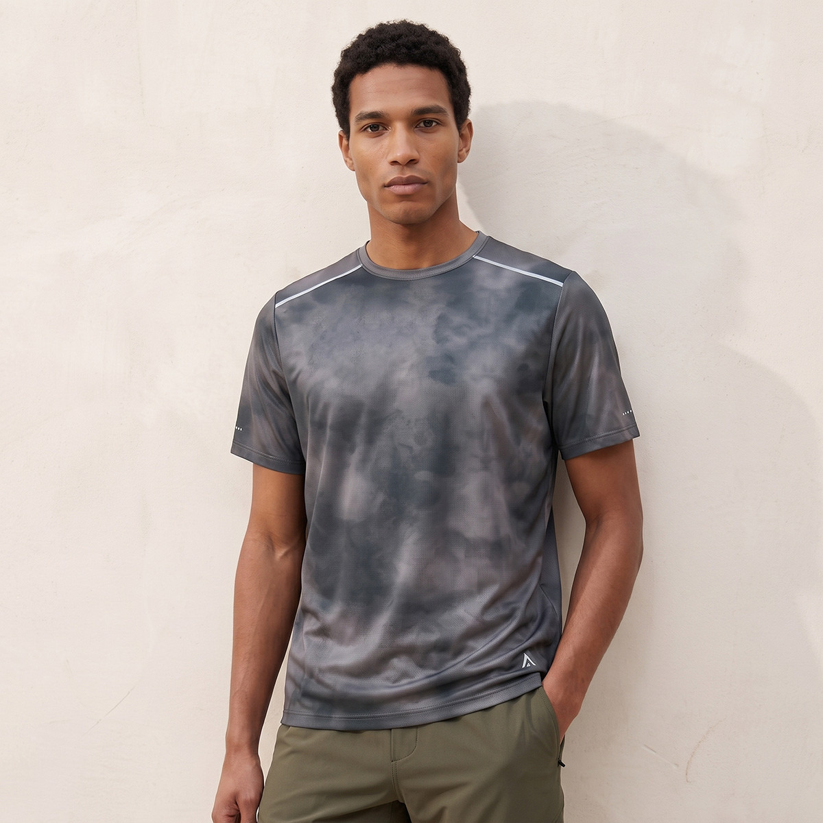 تيشيرت تدريب بطبعات-men-clothing-sportswearandactivewear-tshirtsandpolos-image-1