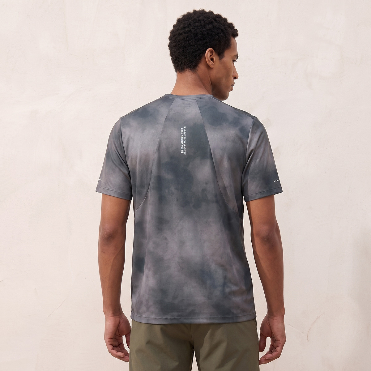 تيشيرت تدريب بطبعات-men-clothing-sportswearandactivewear-tshirtsandpolos-image-3