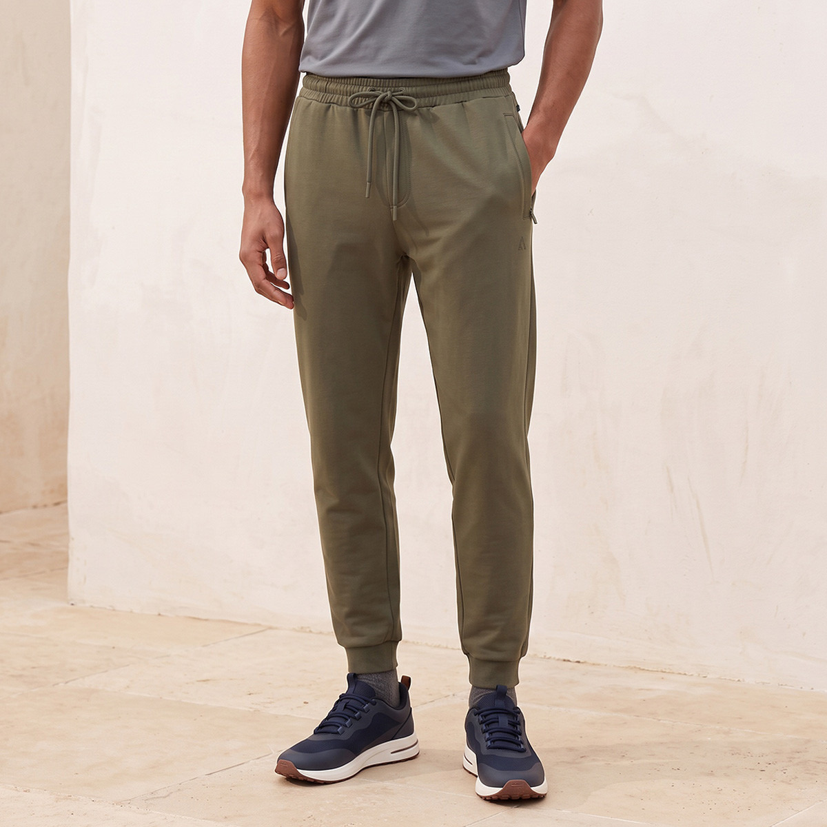 Joggers with Drawstring Closure-men-clothing-sportswearandactivewear-bottoms-joggers-image-1