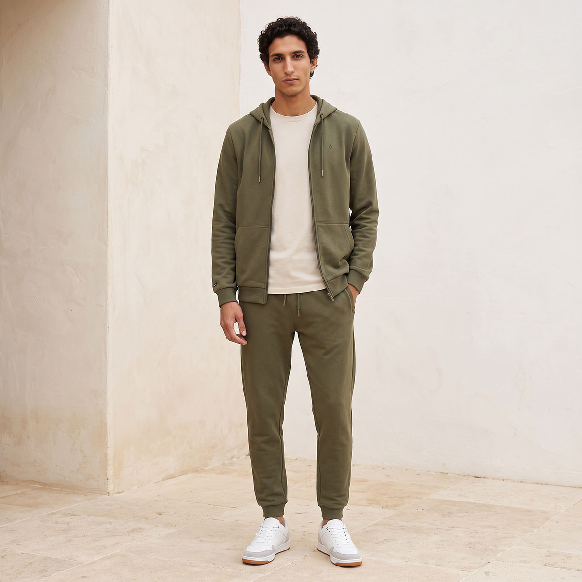 هودي بمرونة اتجاهين-men-winterwear-hoodiesandsweatshirts-image-2
