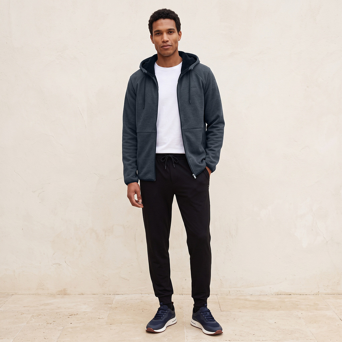 جاكيت بغطاء رأس-men-clothing-jacketsandblazers-jackets-image-3