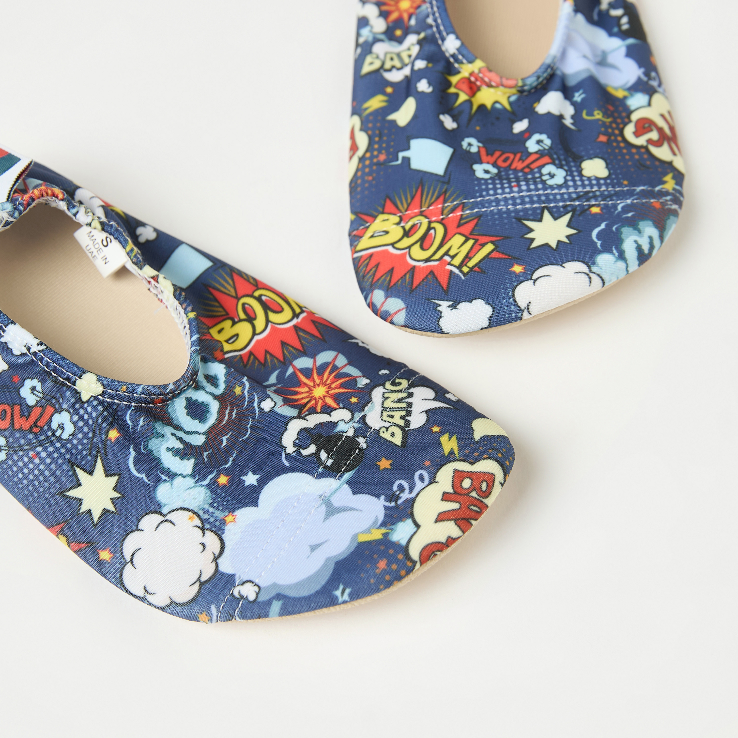 Juniors All-Over Graphic Print Anti-Slip Swimming Slippers-boys-clothing-sportswear-swimwear-image-4