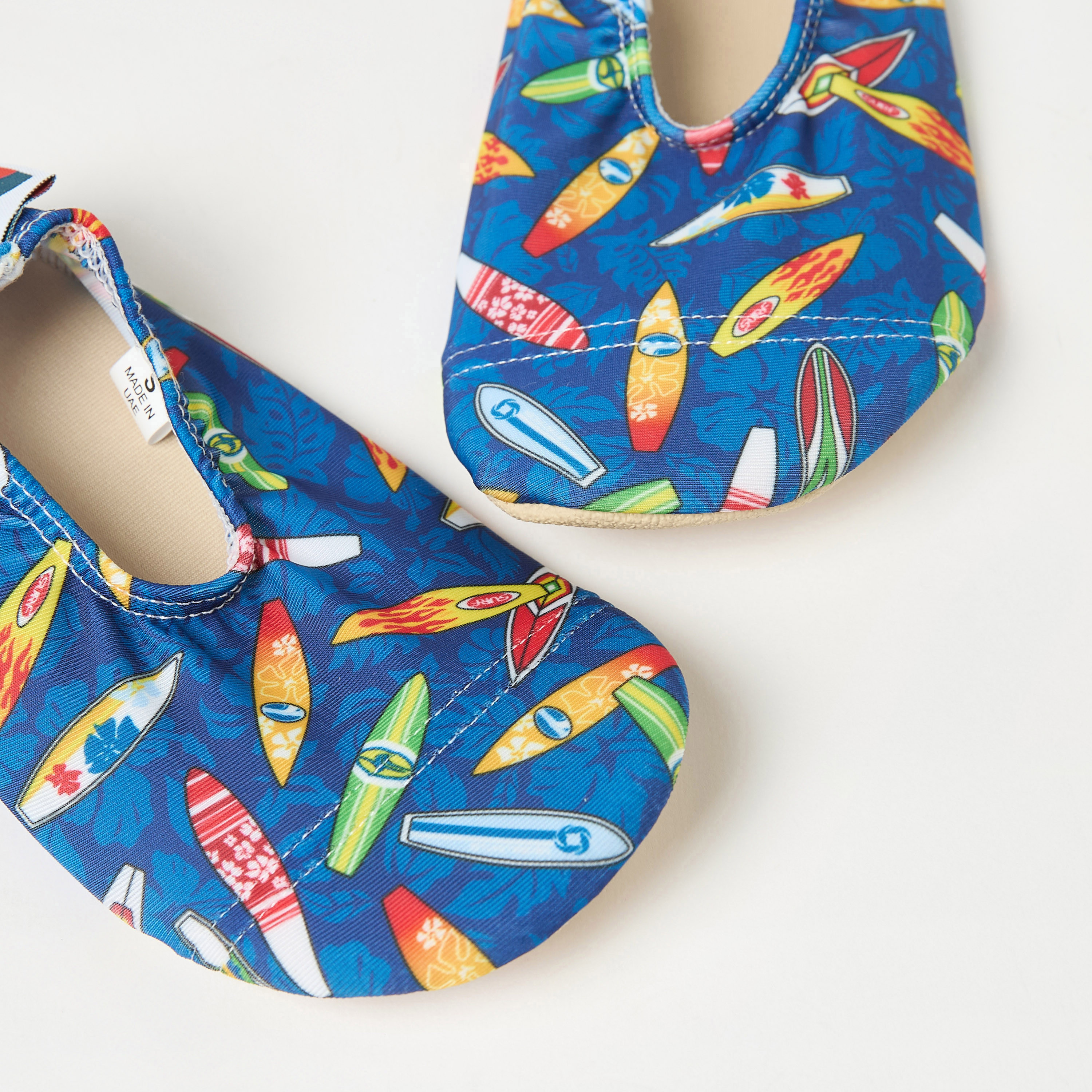 Juniors All-Over Surf Board Print Anti-Slip Swimming Slippers-boys-clothing-sportswear-swimwear-image-3