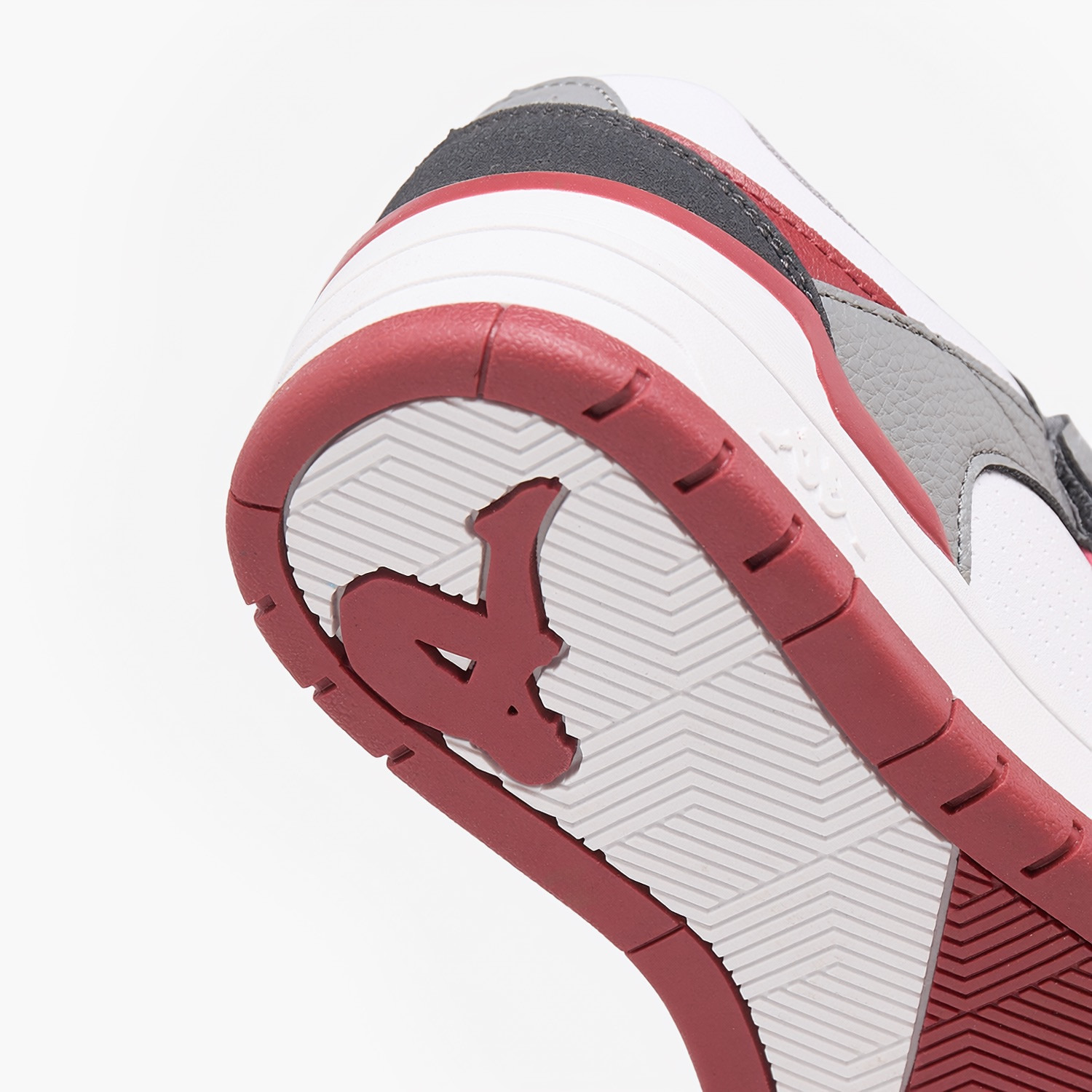 حذاء رياضي بقوالب ملونة وشريط إغلاق لاصق للأولاد من كانجاروز-boys-shoes-sneakers-image-5