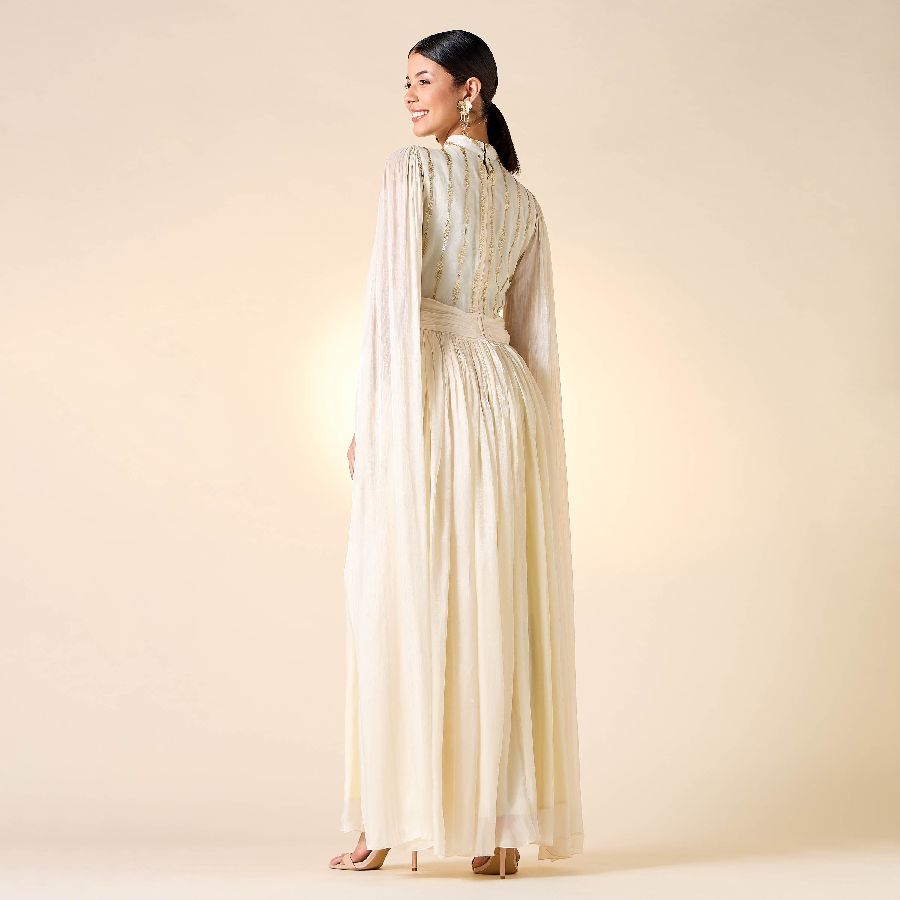 فستان مزين بياقة عالية وأكمام كاب من جولدن أبل-women-clothing-dresses-image-8