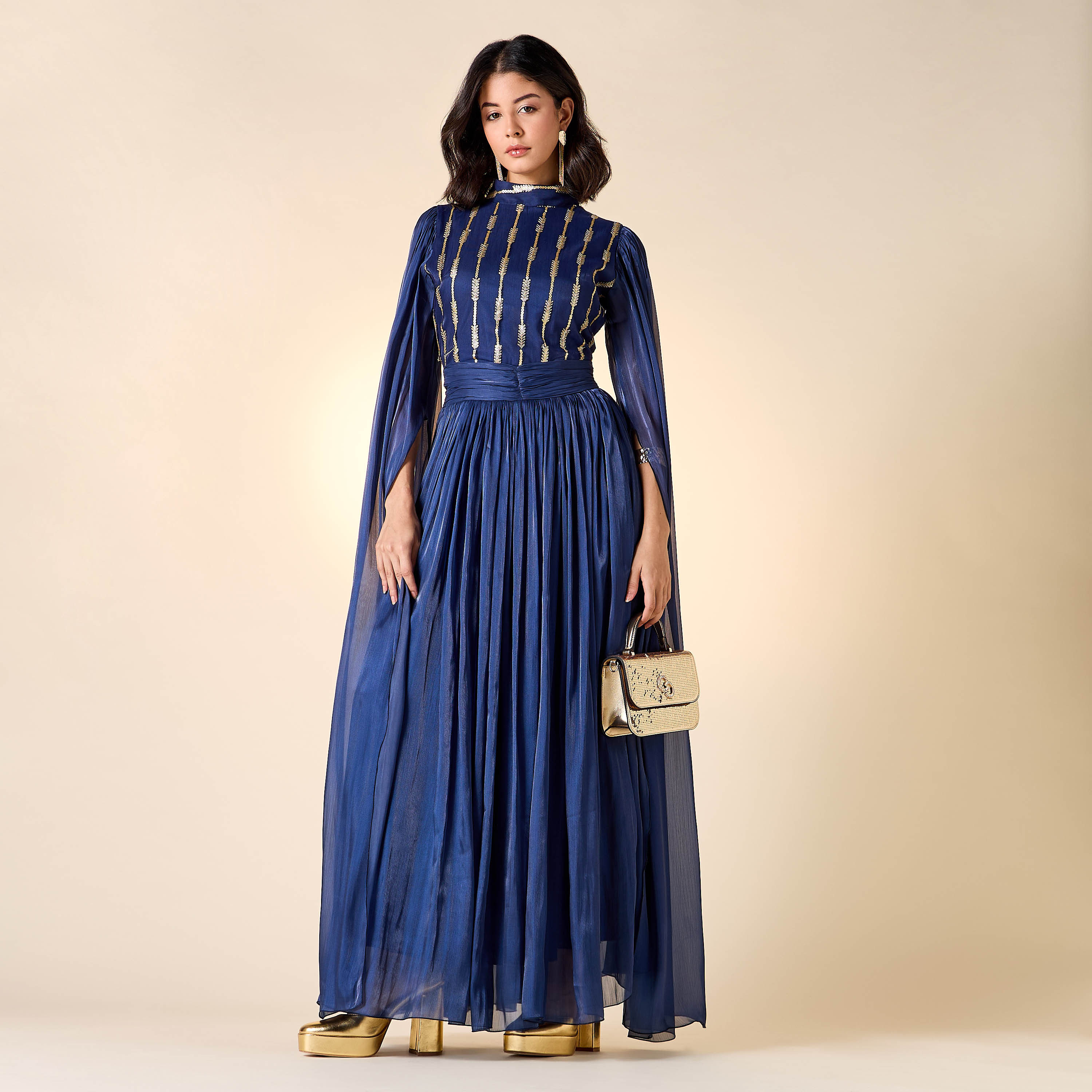 فستان مزين بياقة عالية وأكمام كاب من جولدن أبل-women-clothing-dresses-image-12