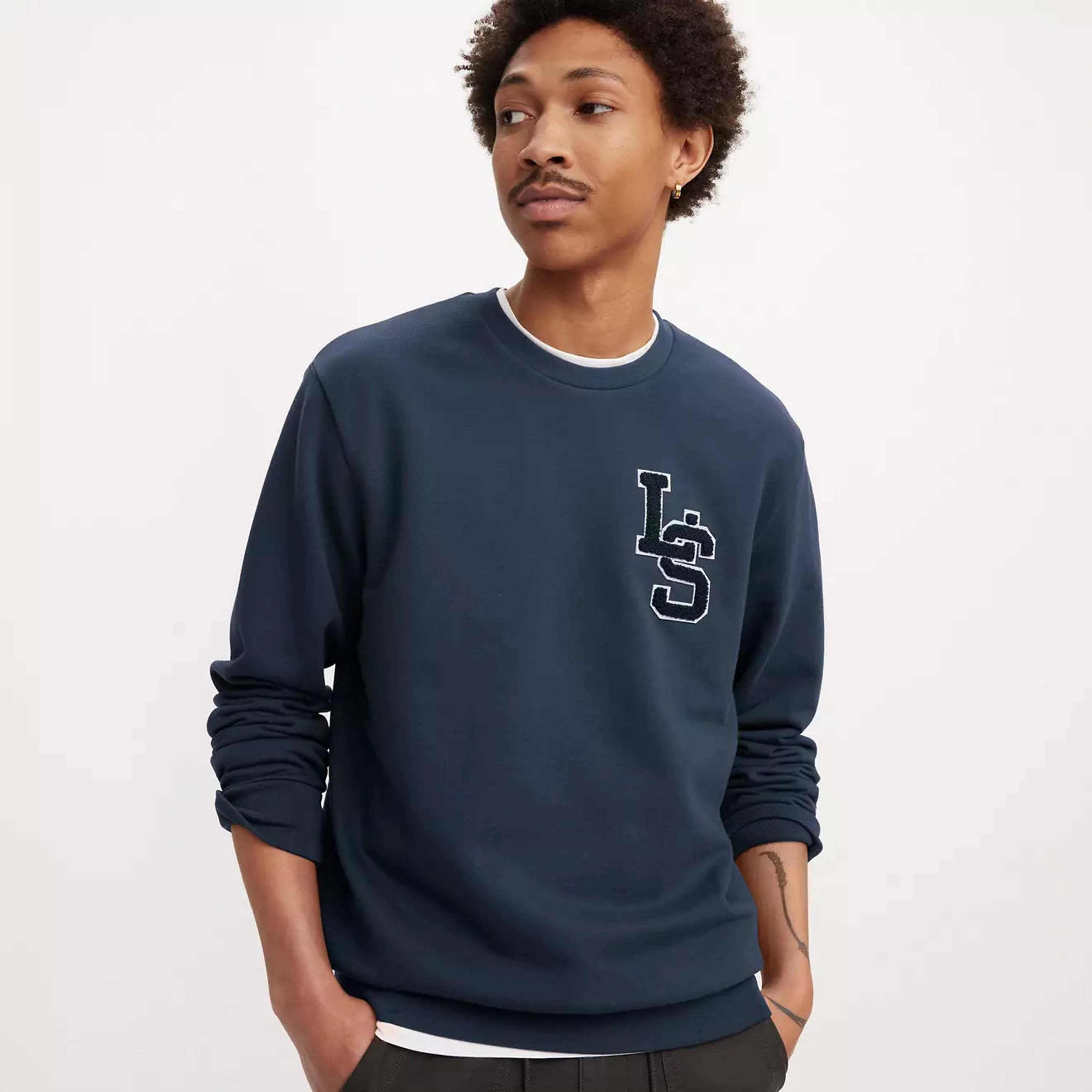 Levi's Plain Round Neck Long Sleeves Men's Sweatshirt-men-clothing-hoodiesandsweatshirts-image-2