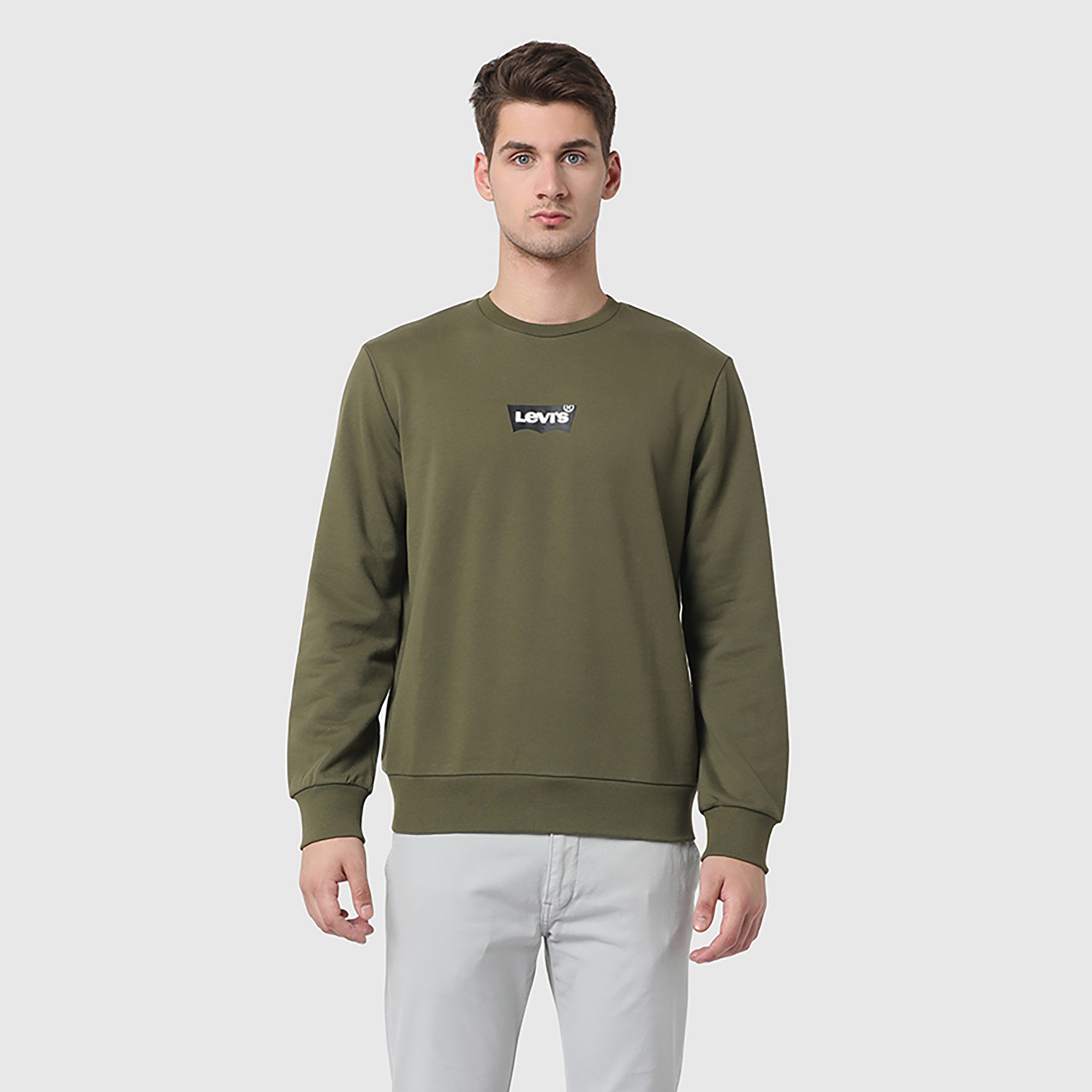 سويت شيرت رجالي سادة برقبة دائرية وأكمام طويلة من ليفايس-men-winterwear-hoodiesandsweatshirts-image-1